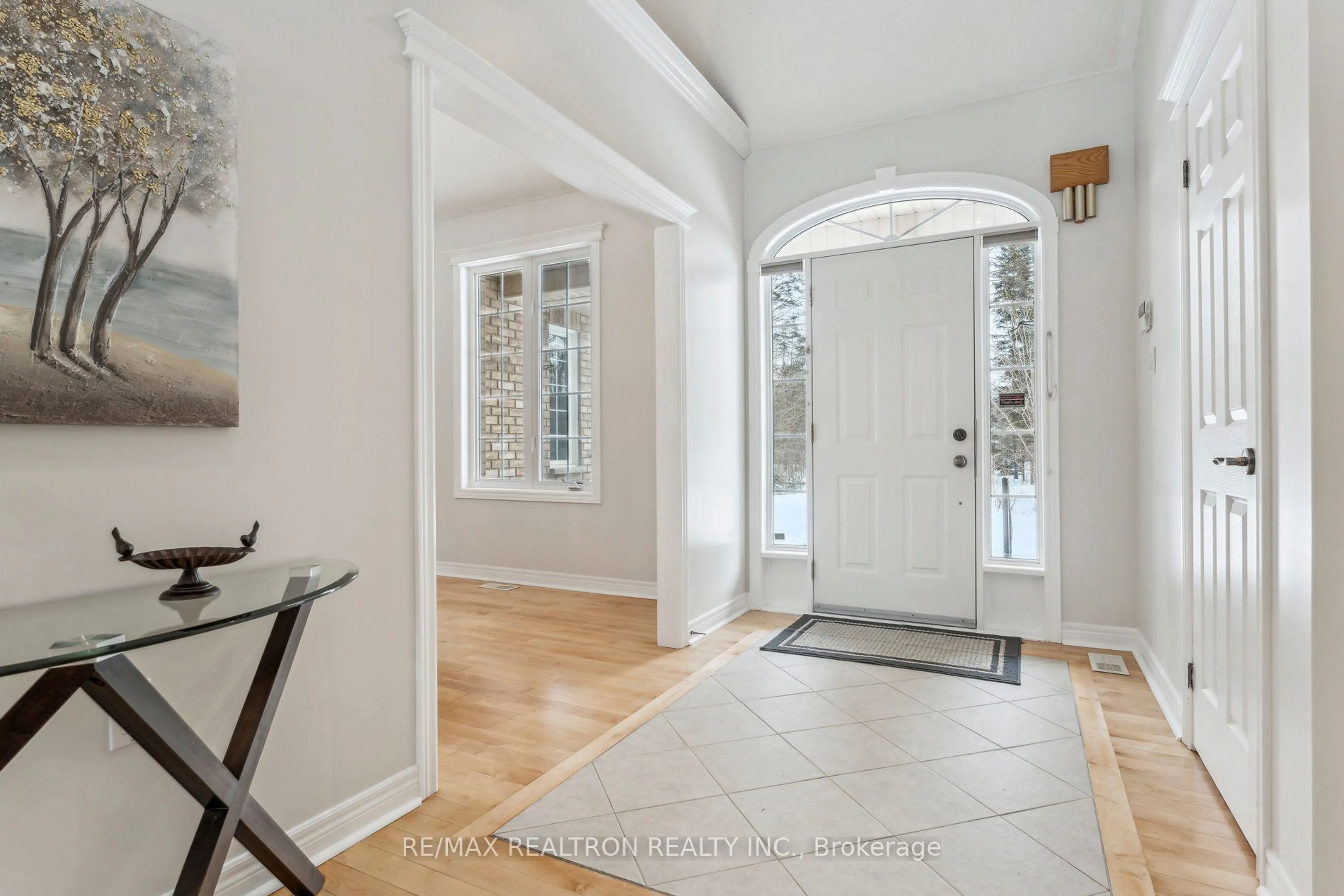 Indoor entryway for 7866 County Road 56 Rd, Essa Ontario L0M 1T0