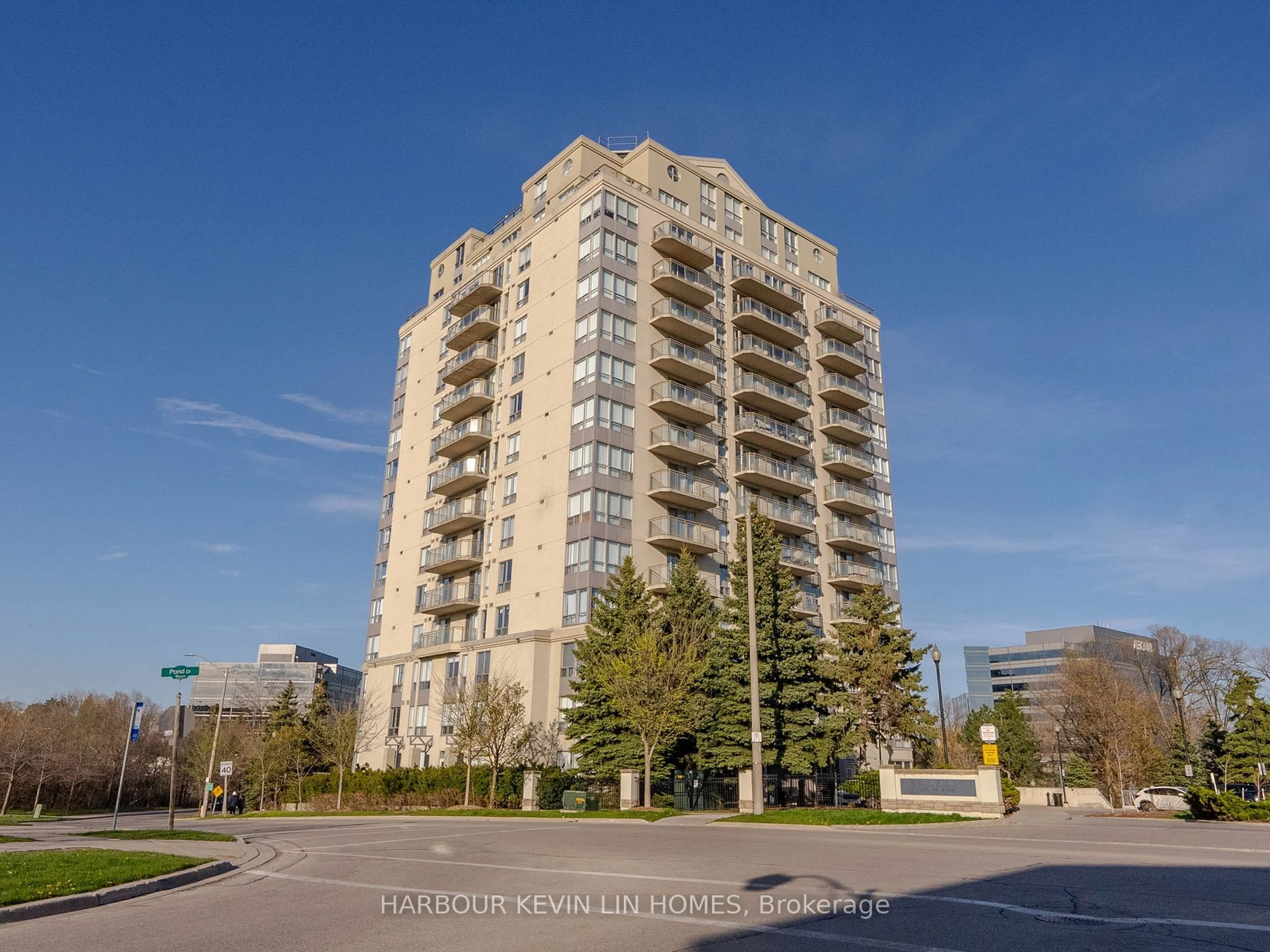 A pic from outside/outdoor area/front of a property/back of a property/a pic from drone, building for 399 South Park Rd #903, Markham Ontario L3T 7W6