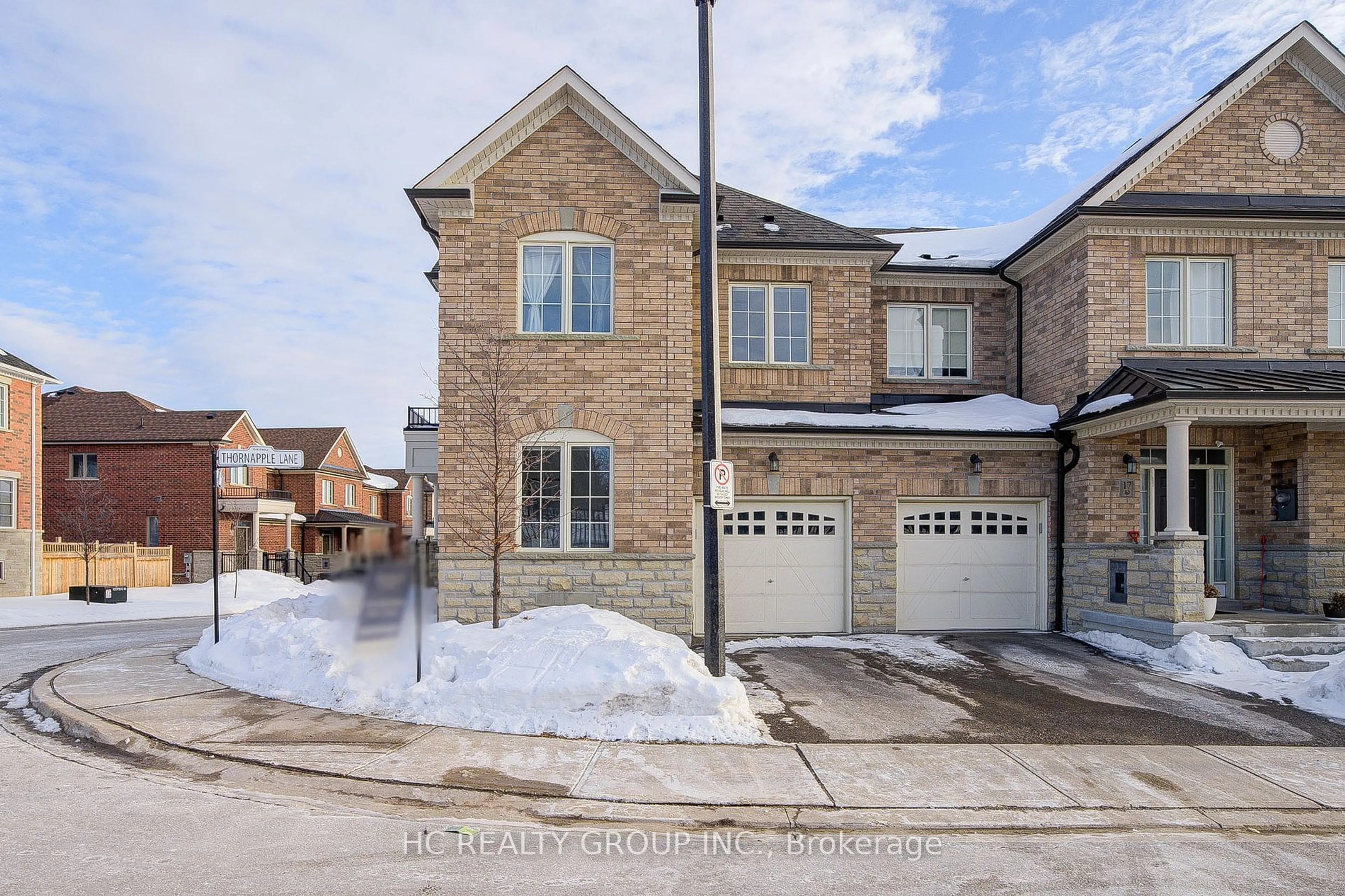 Home with brick exterior material, street for 19 Thornapple Lane, Richmond Hill Ontario L4E 1E7