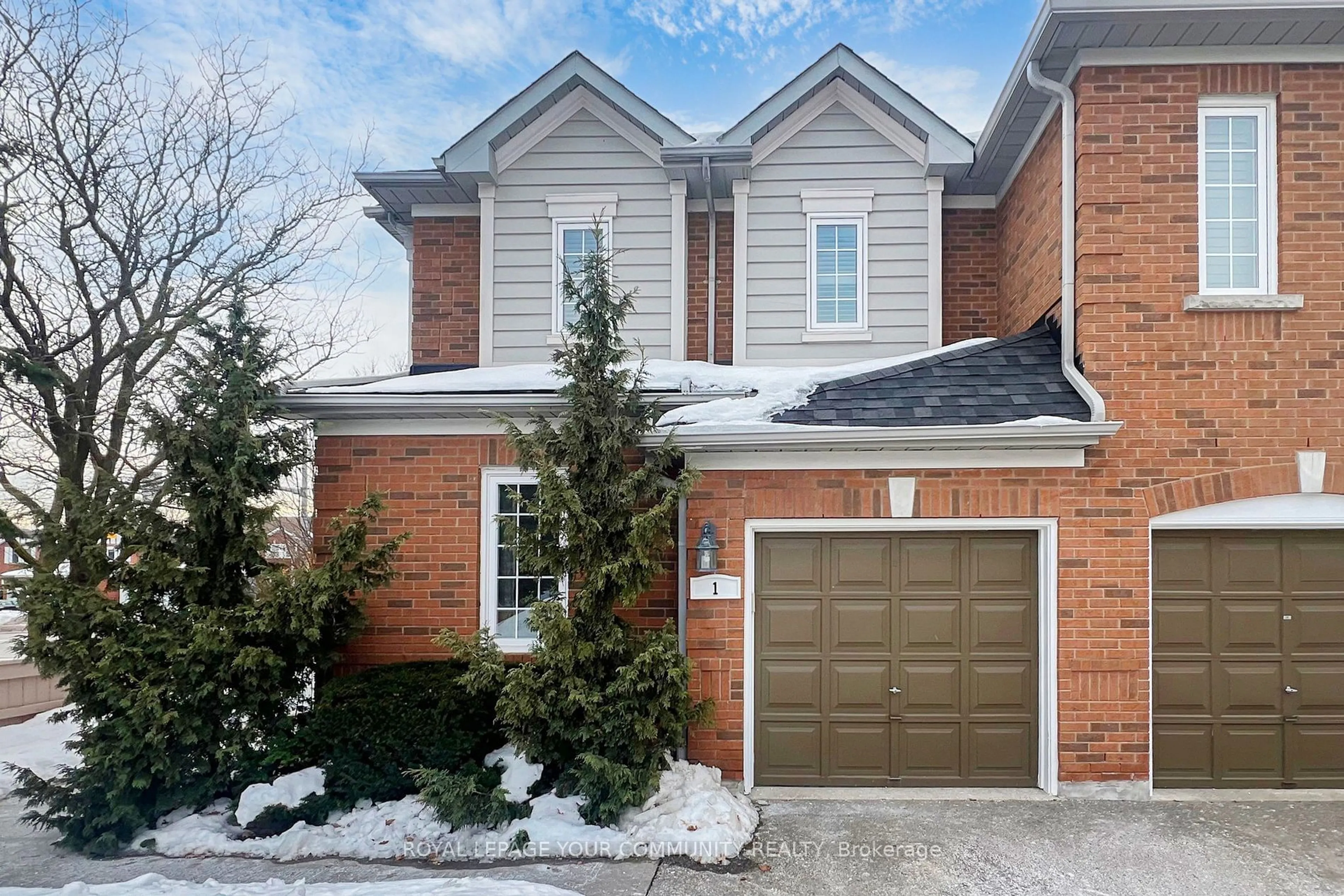 Home with brick exterior material, street for 190 Harding Blvd #1, Richmond Hill Ontario L4C 0J9