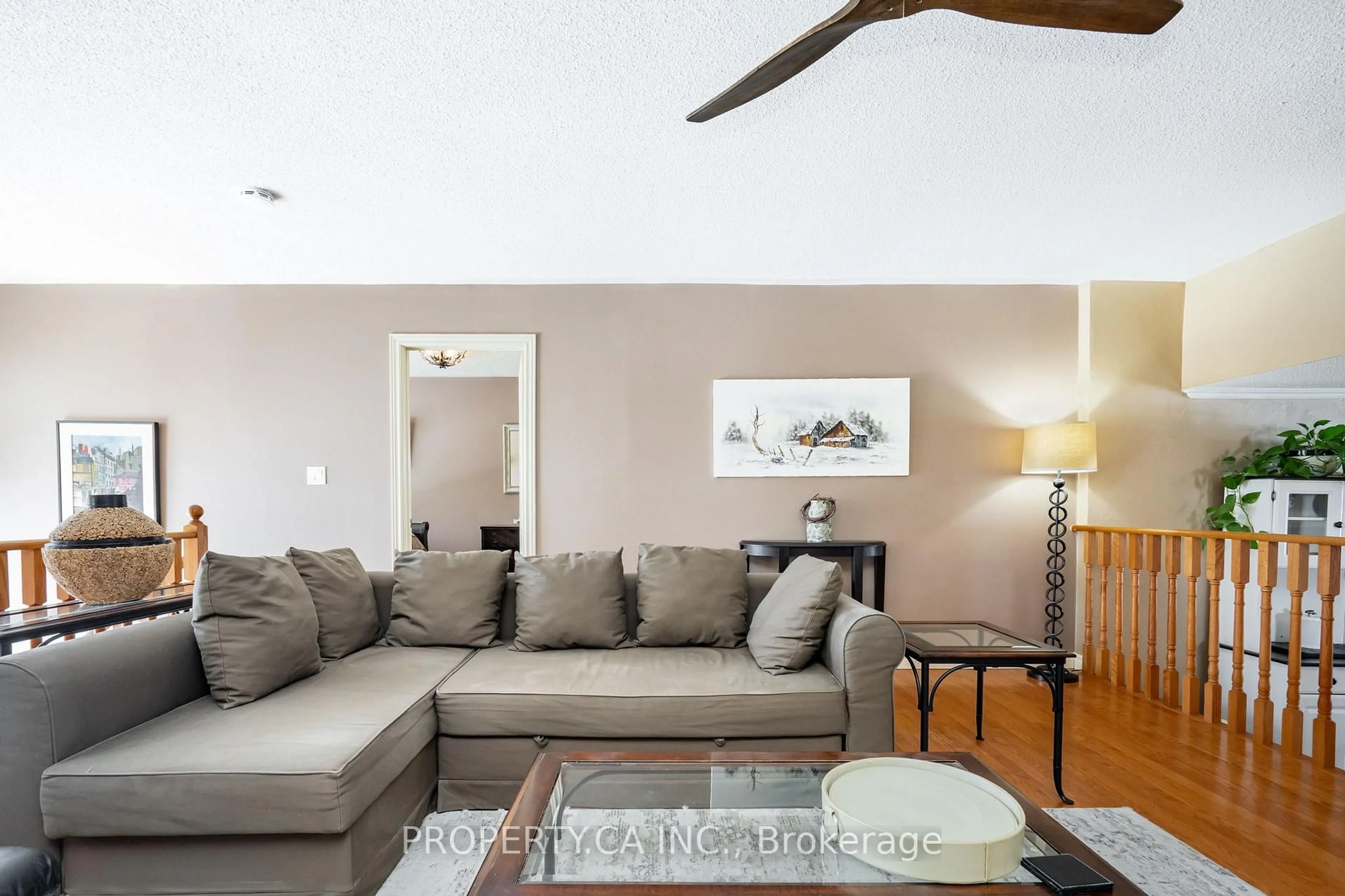 Living room with furniture, unknown for 1336 Maple Rd, Innisfil Ontario L0L 1C0