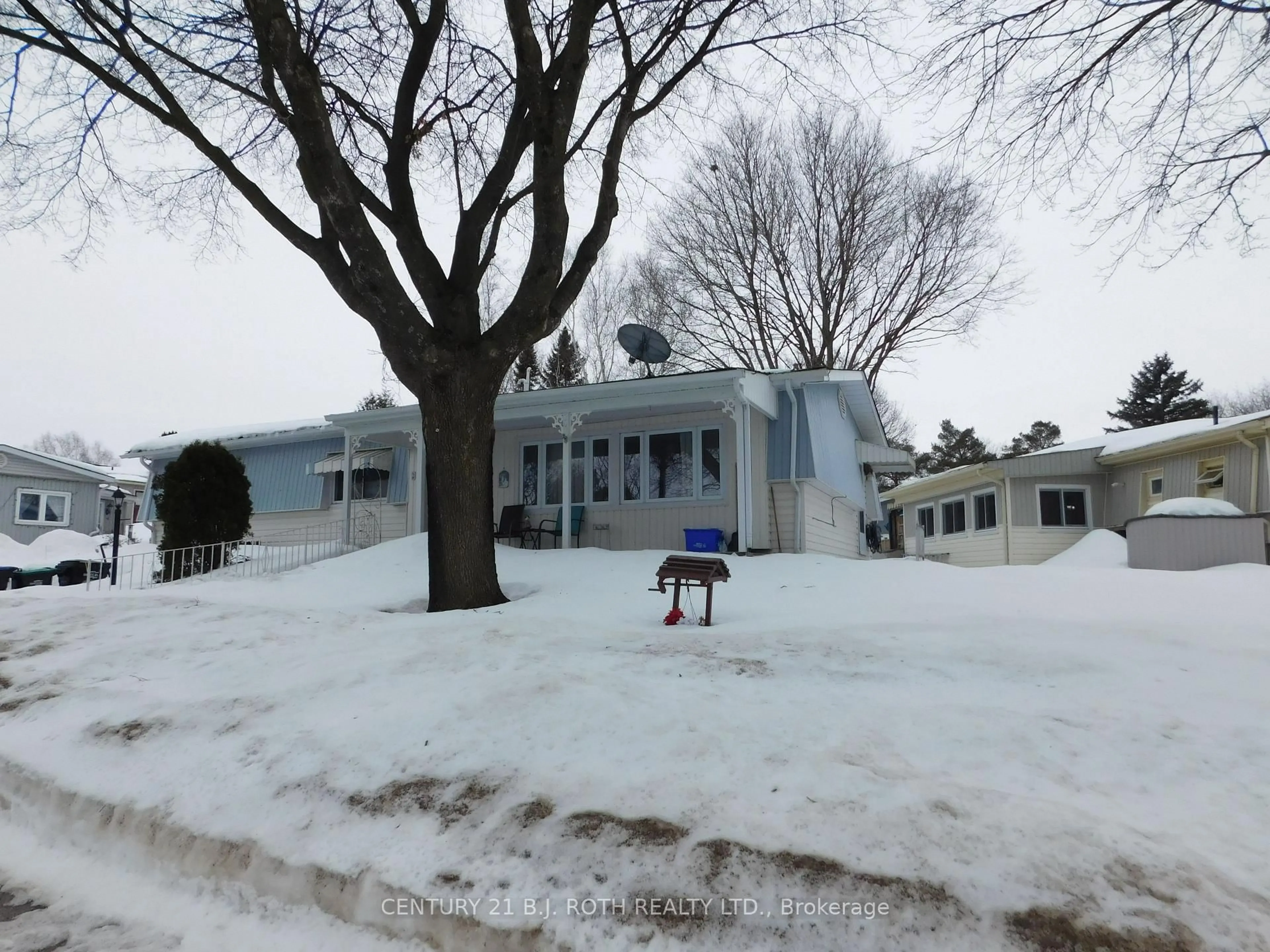Unknown for 2 Mimosa Dr, Innisfil Ontario L9S 1R2