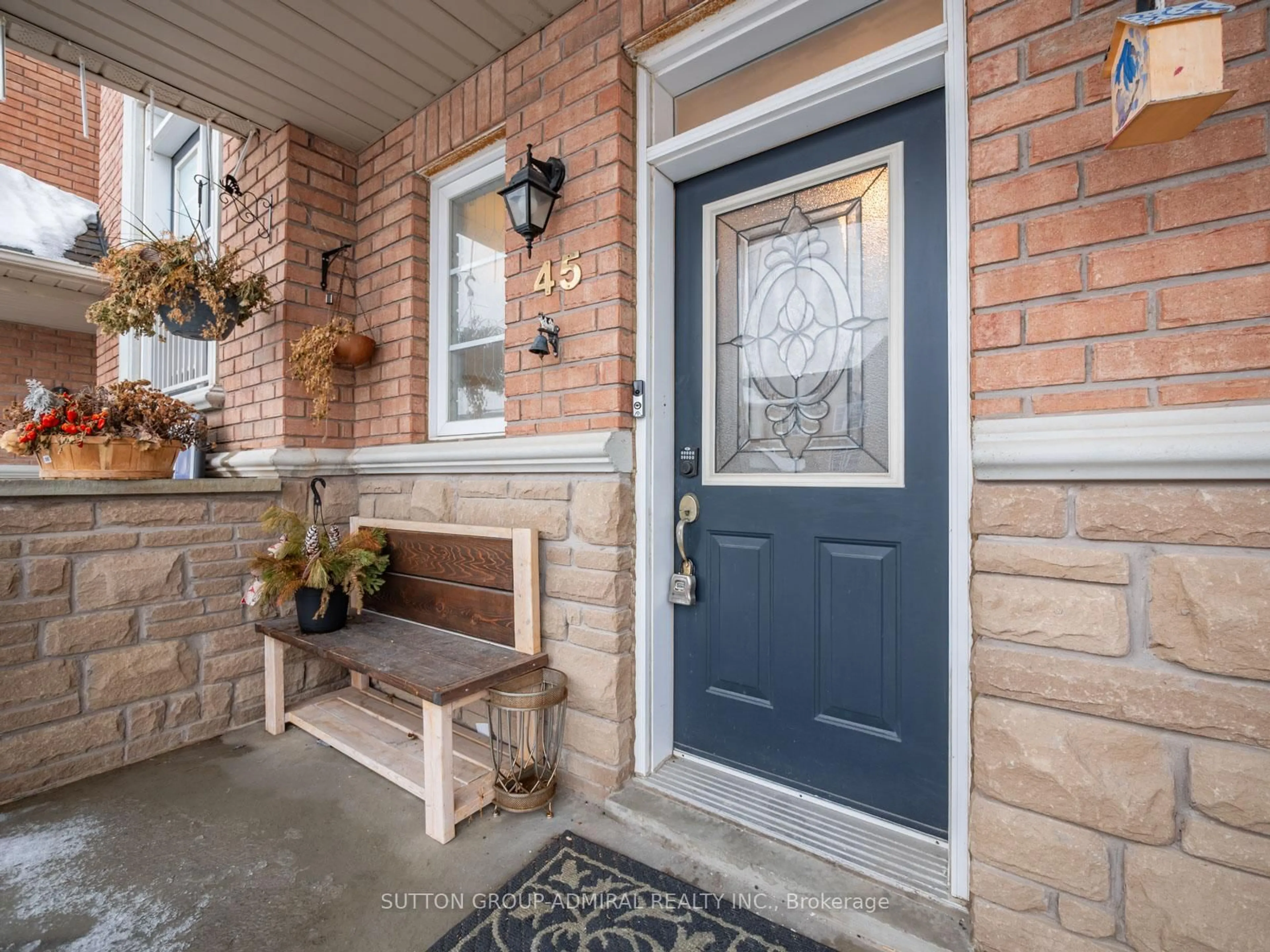 Indoor entryway for 45 Honeywood Rd, Vaughan Ontario L4J 9E6