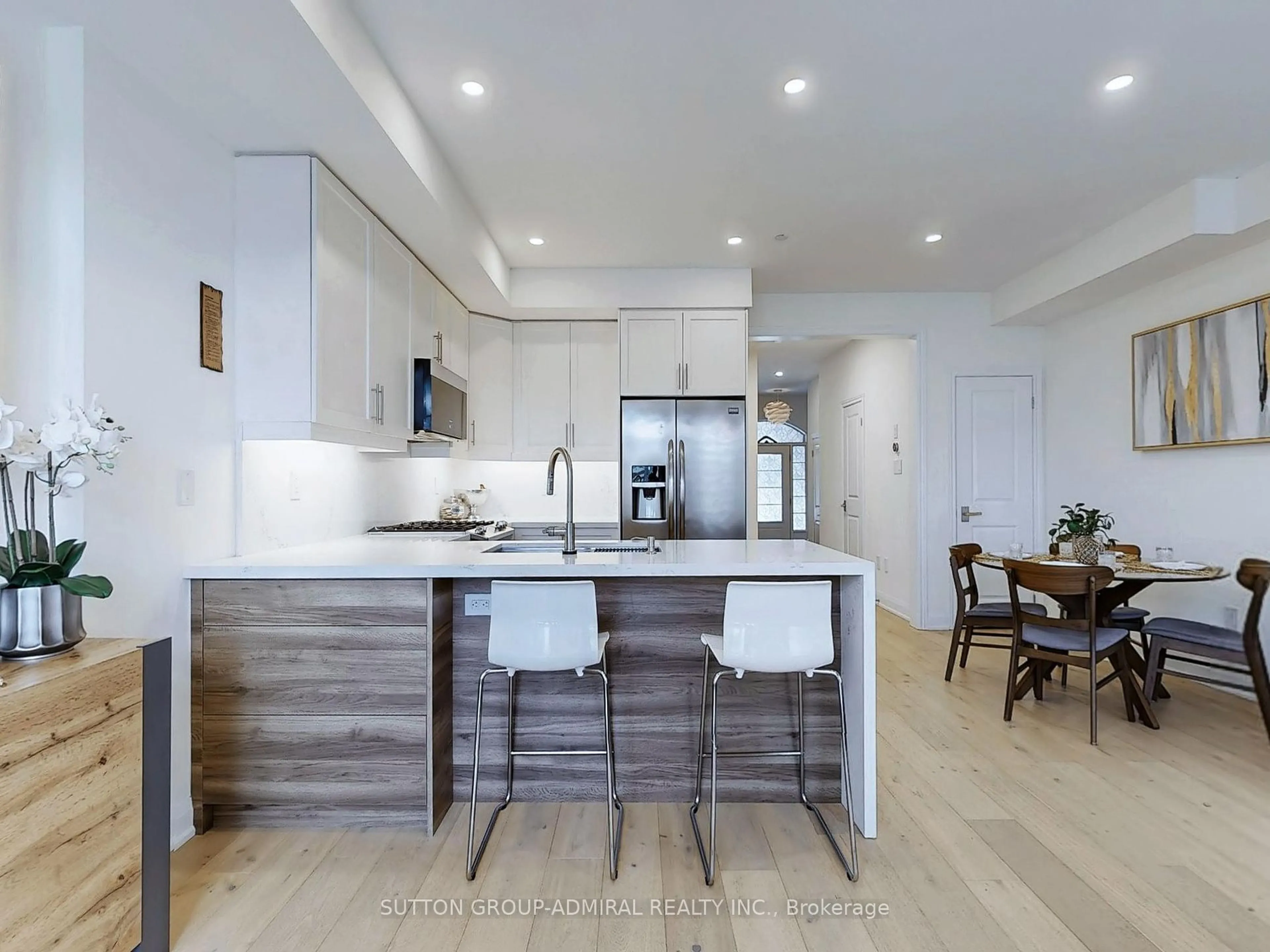 Open concept kitchen, unknown for 1331 Major MacKenzie Dr #130, Vaughan Ontario L6A 4W4