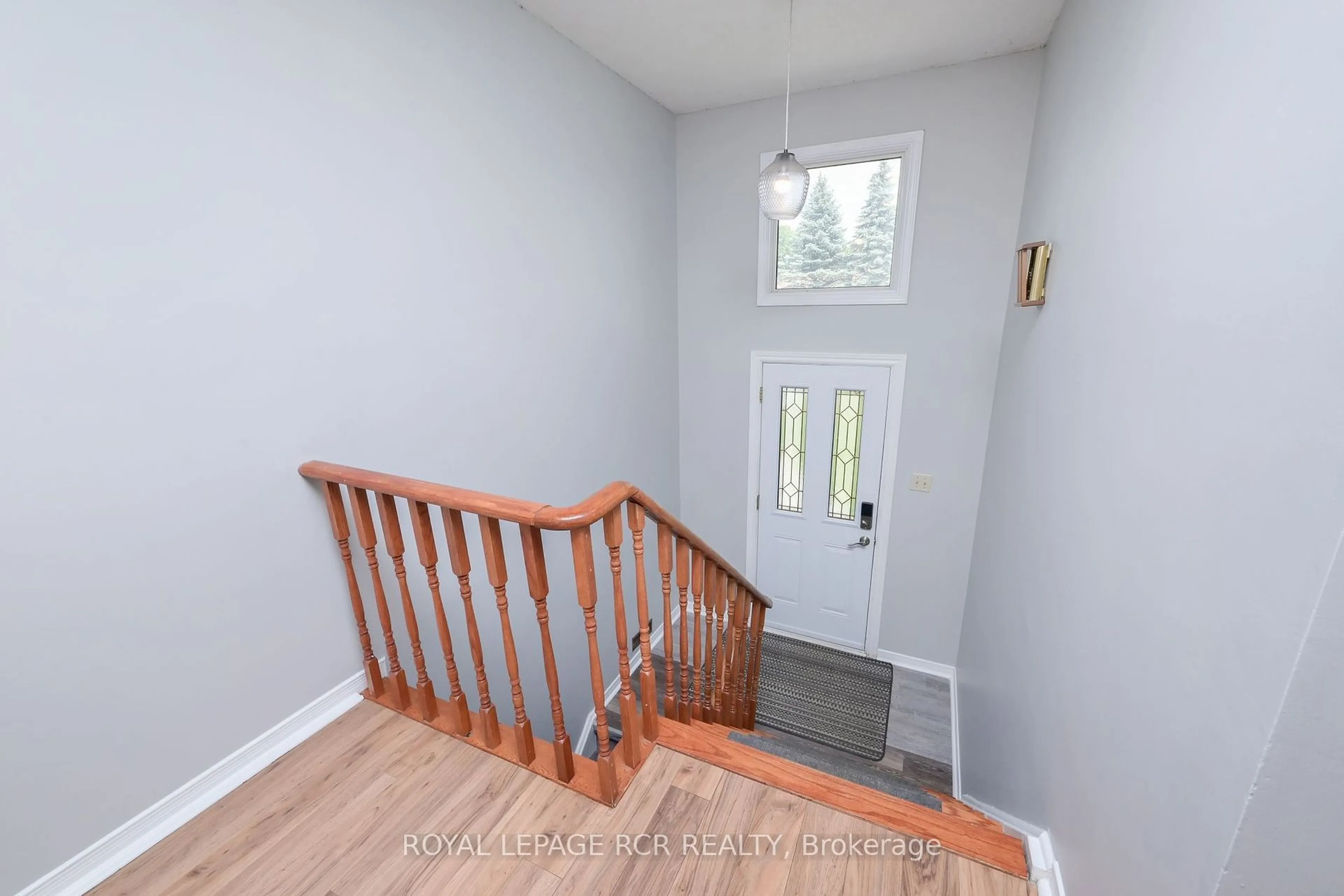 Indoor entryway for 14 Robertson Rd, Essa Ontario L0M 1B0