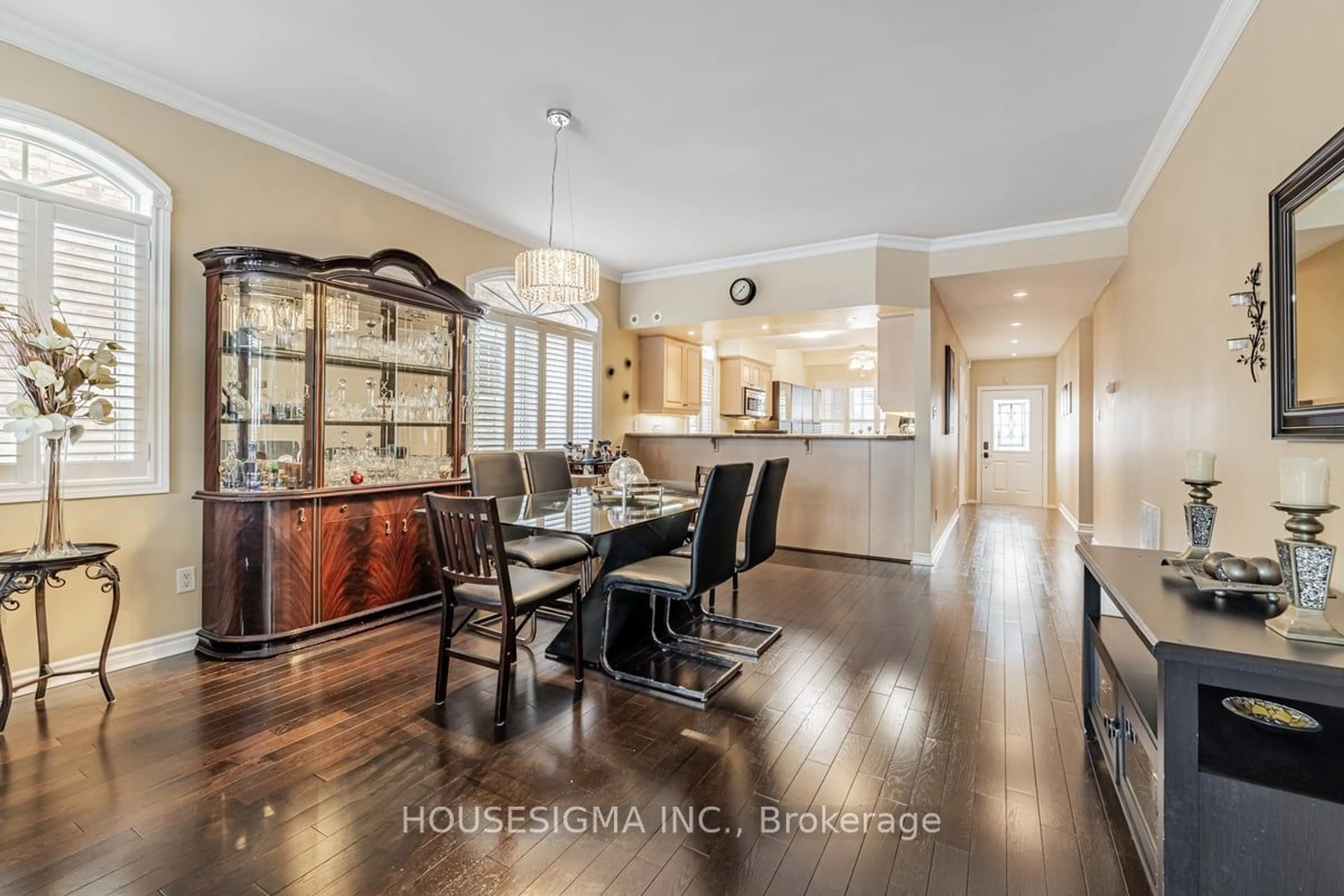 Open concept kitchen, unknown for 520 Silken Laumann Dr #17, Newmarket Ontario L3X 2S7