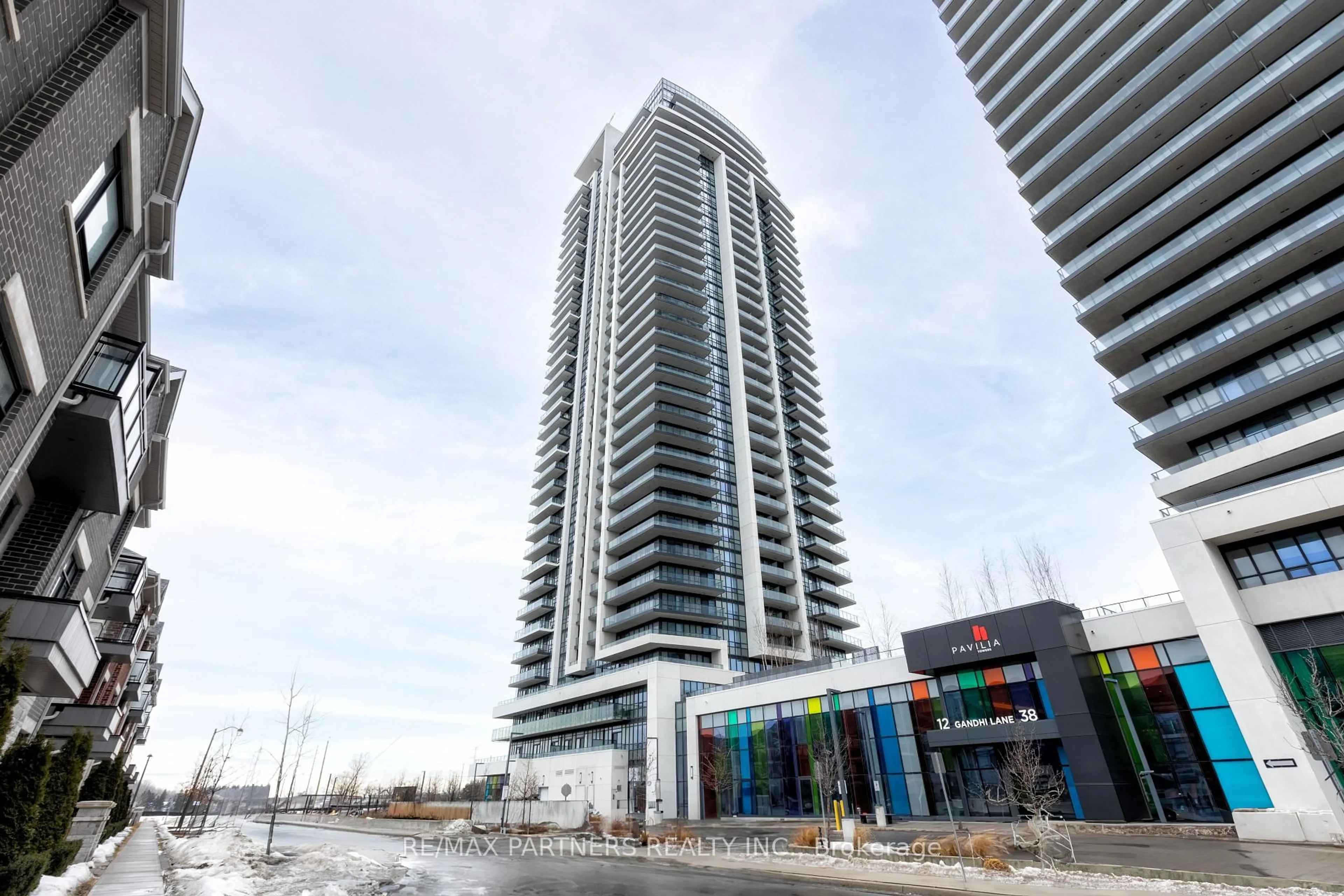 Indoor foyer for 12 Gandhi Lane #3007, Markham Ontario L3T 0G8