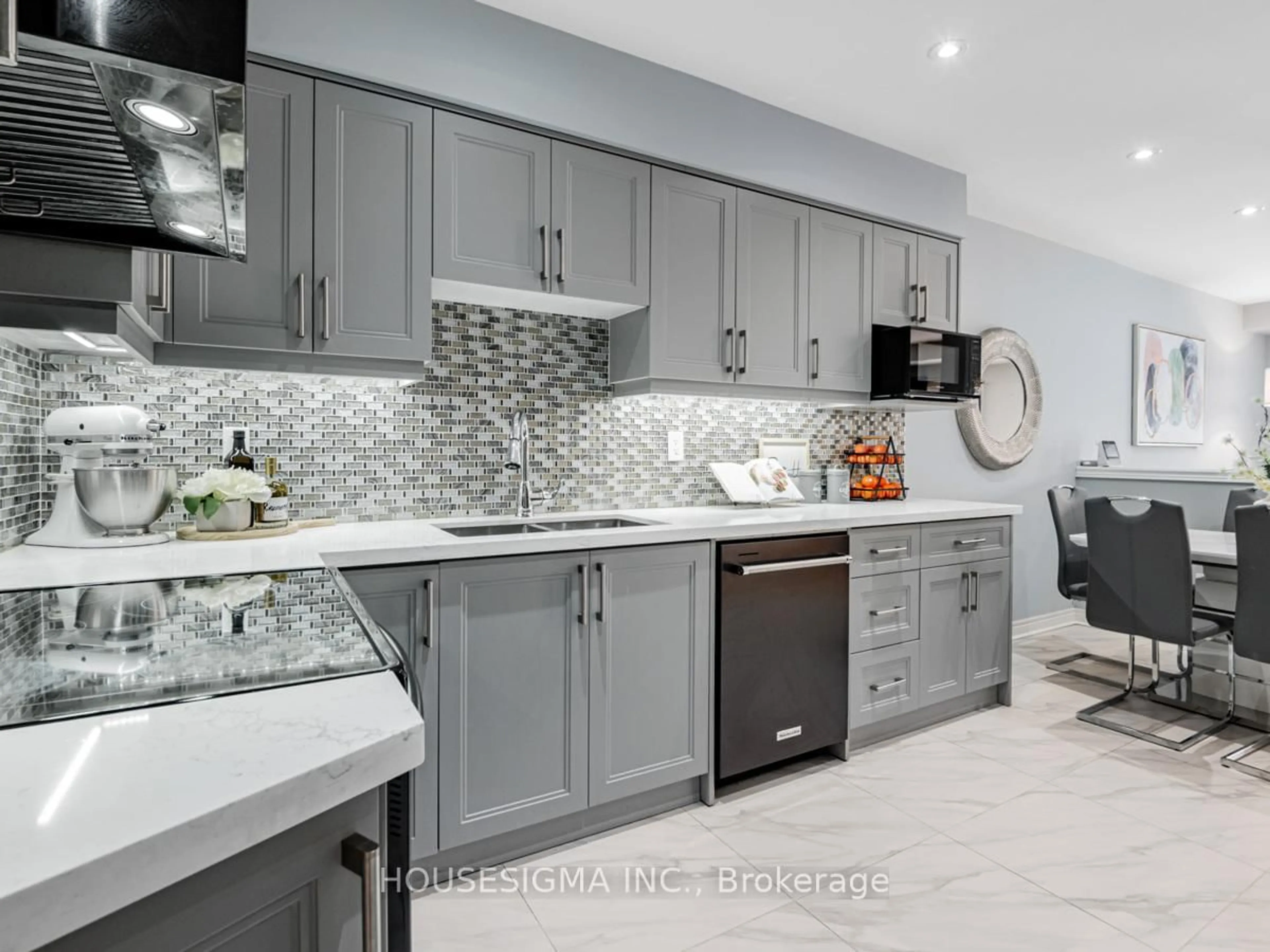 Contemporary kitchen, ceramic/tile floor for 63 Christephen Cres, Richmond Hill Ontario L4S 2T8