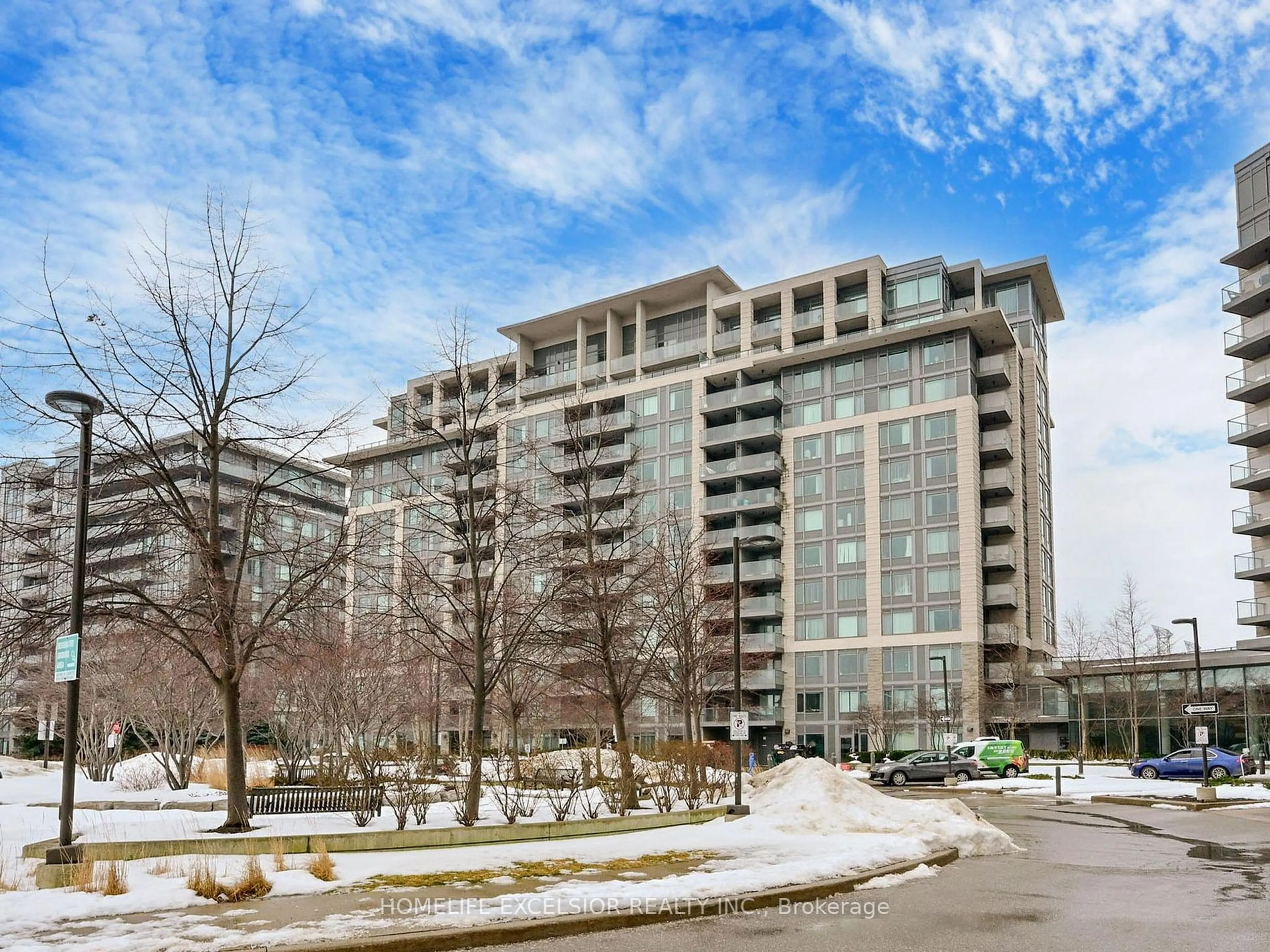 Indoor foyer for 273 South Park Rd #1018, Markham Ontario L3T 0B5