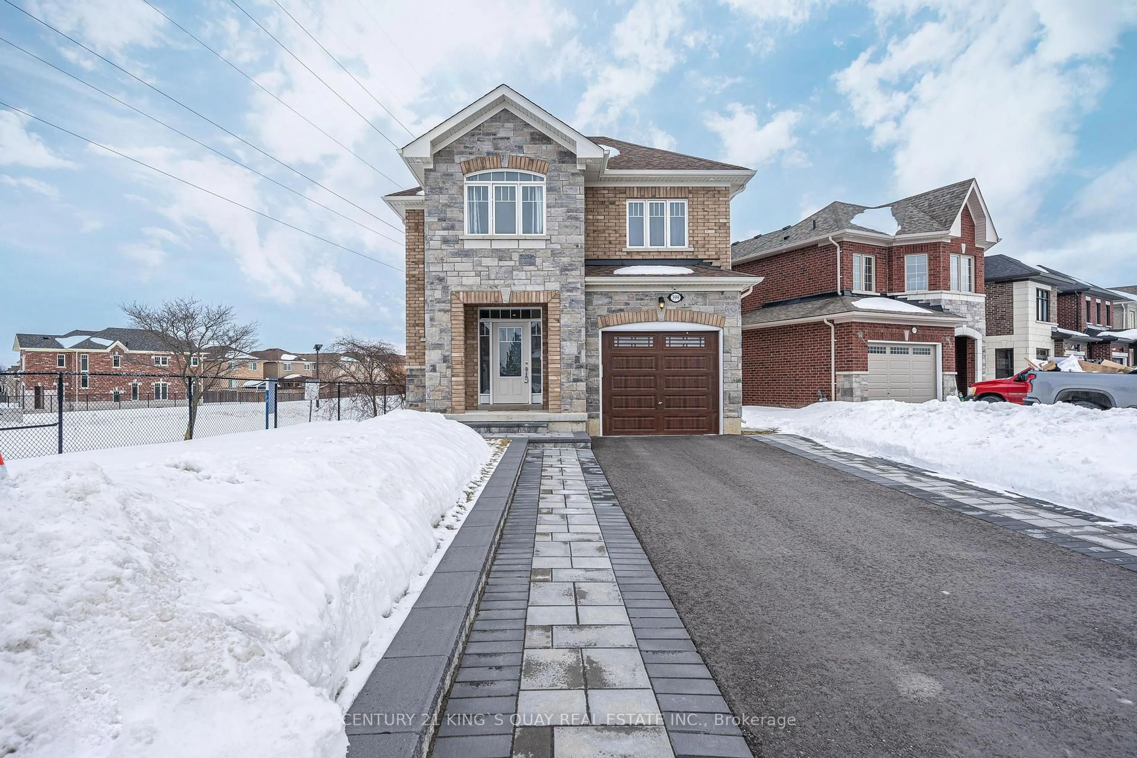 Home with brick exterior material, street for 399 Rita's Ave, Newmarket Ontario L3X 2N1