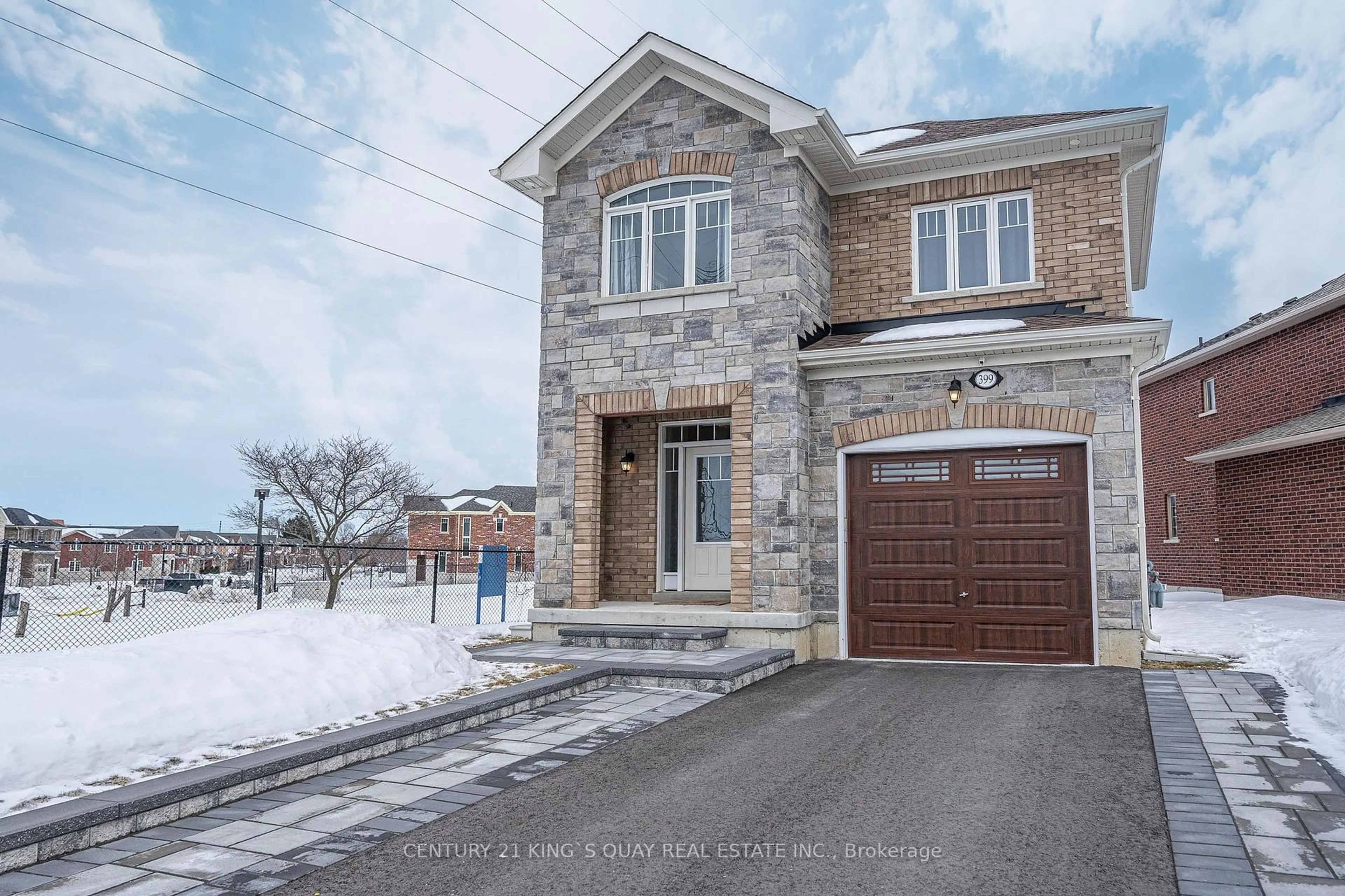 Home with brick exterior material, street for 399 Rita's Ave, Newmarket Ontario L3X 2N1