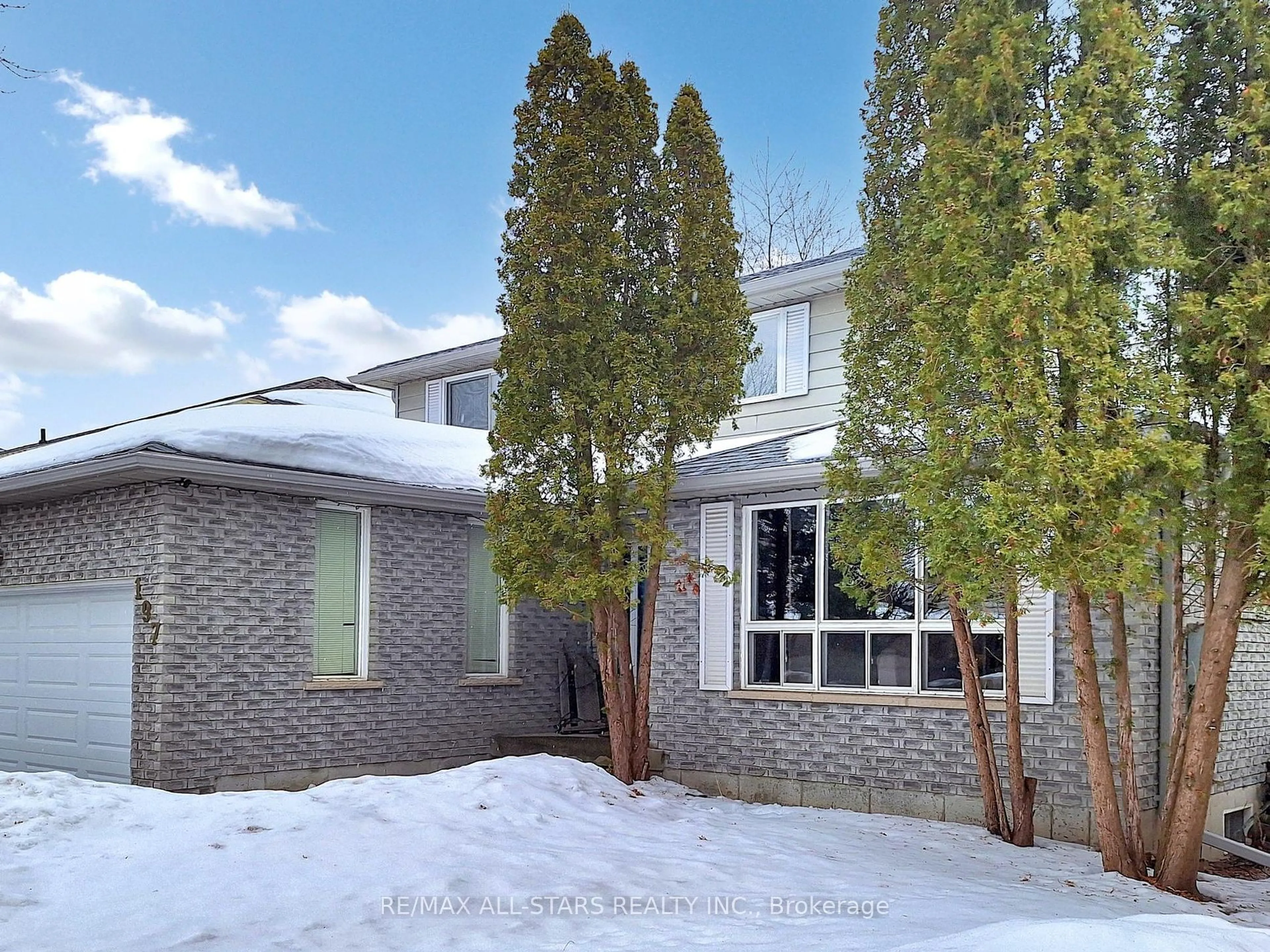 Home with brick exterior material, street for 197 Biscayne Blvd, Georgina Ontario L4P 3L5