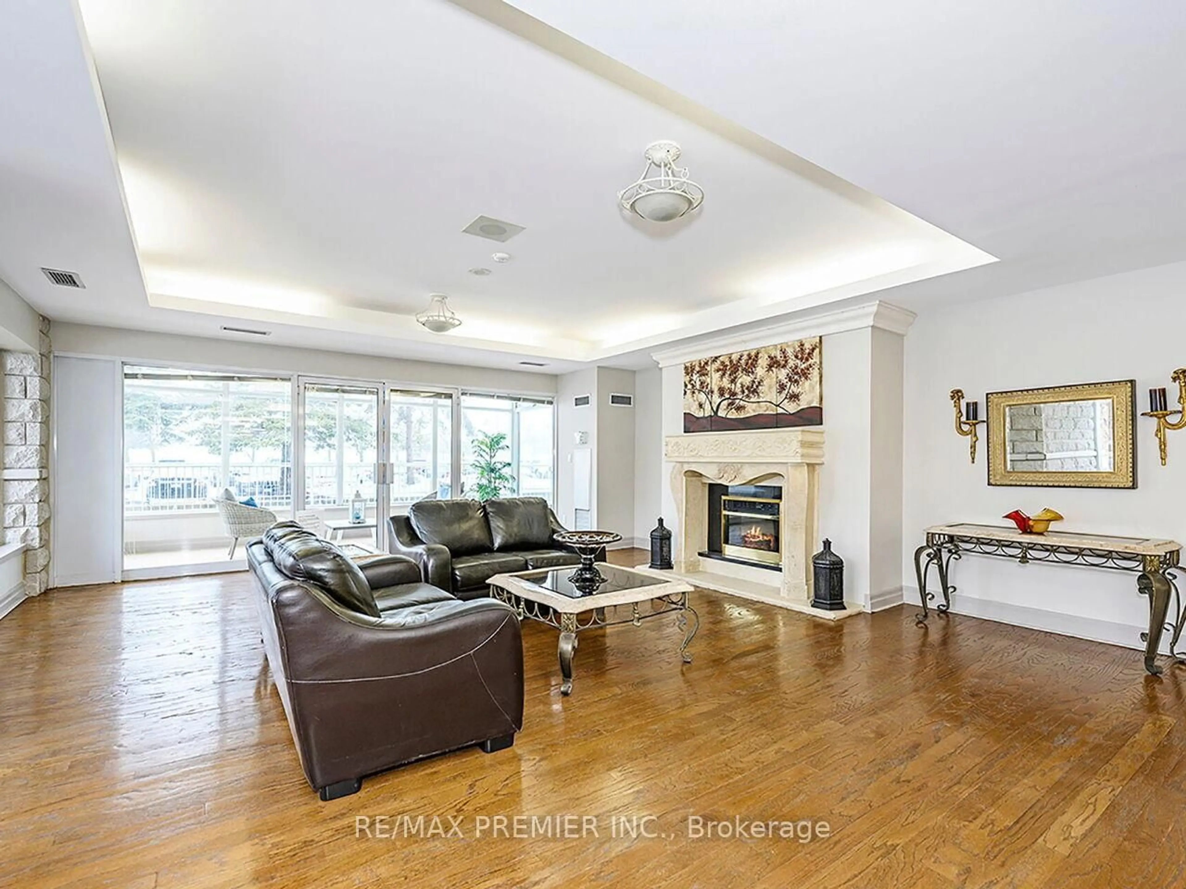 Living room with furniture, unknown for 2506 RUTHERFORD Rd #414, Vaughan Ontario L4K 5N4