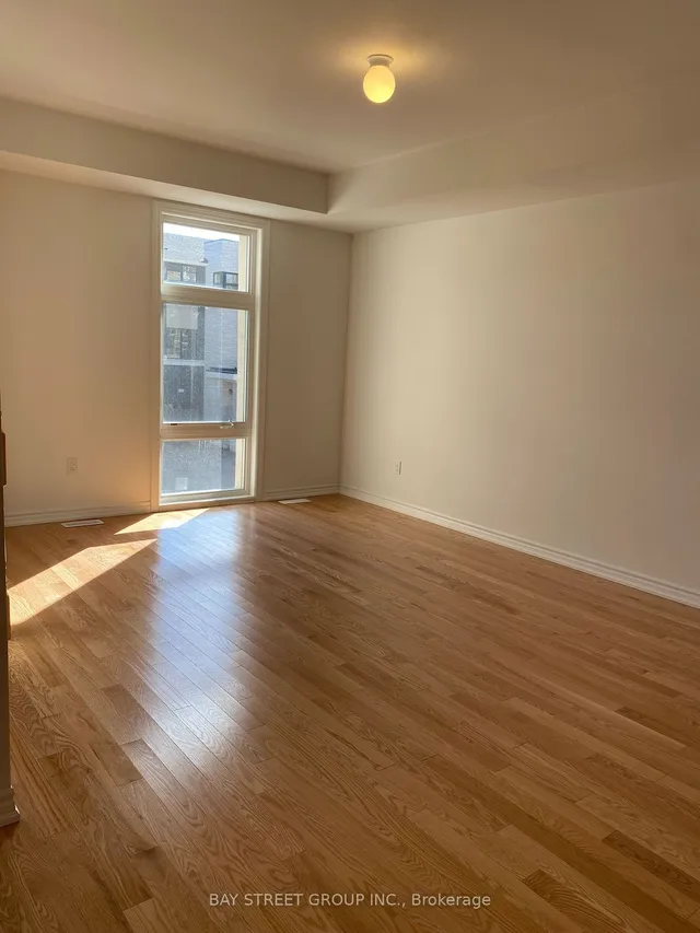 82 Puisaya Dr, Richmond Hill 3