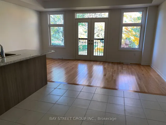 82 Puisaya Dr, Richmond Hill 5