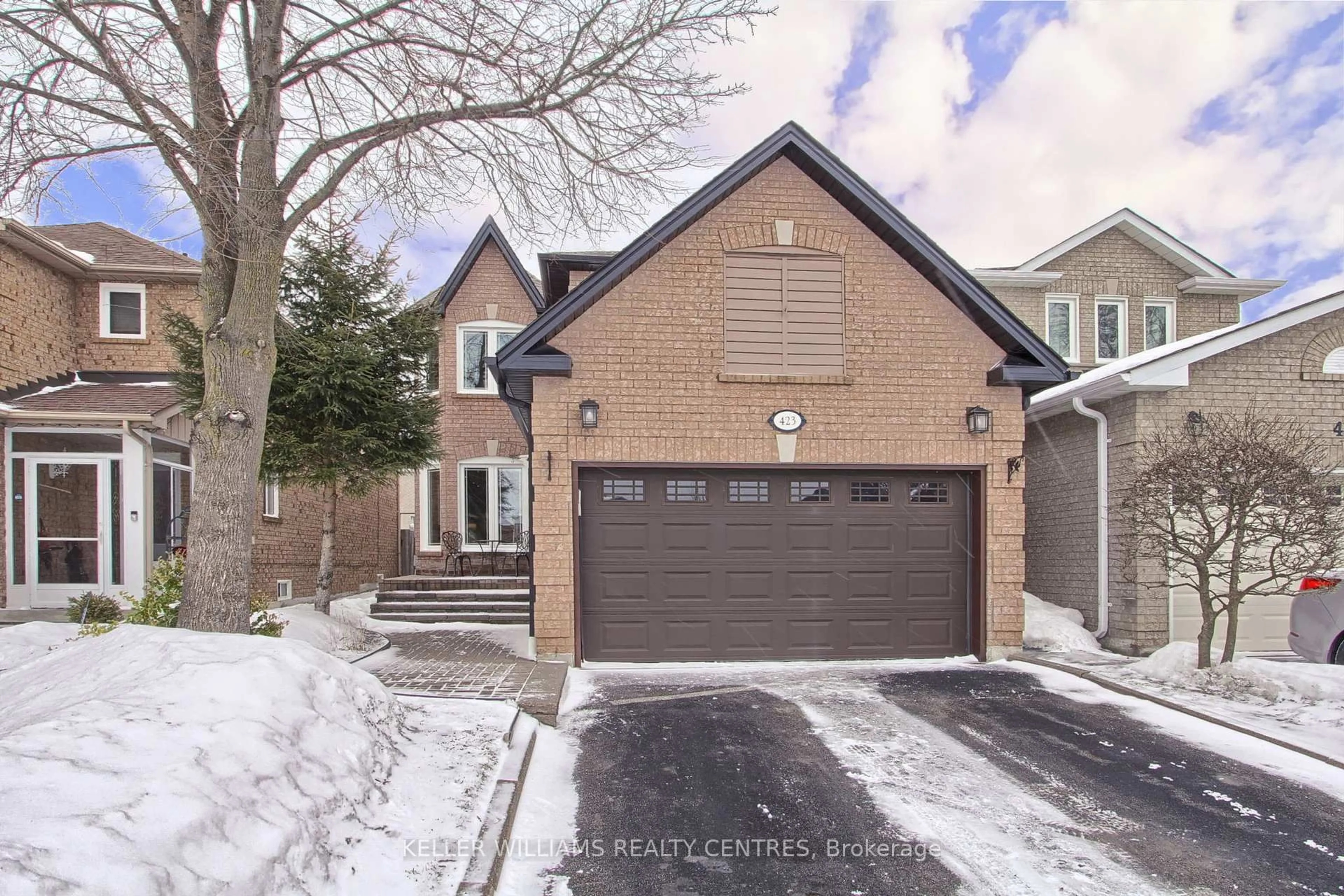 Home with brick exterior material, street for 423 Bartholomew Dr, Newmarket Ontario L3X 2E6