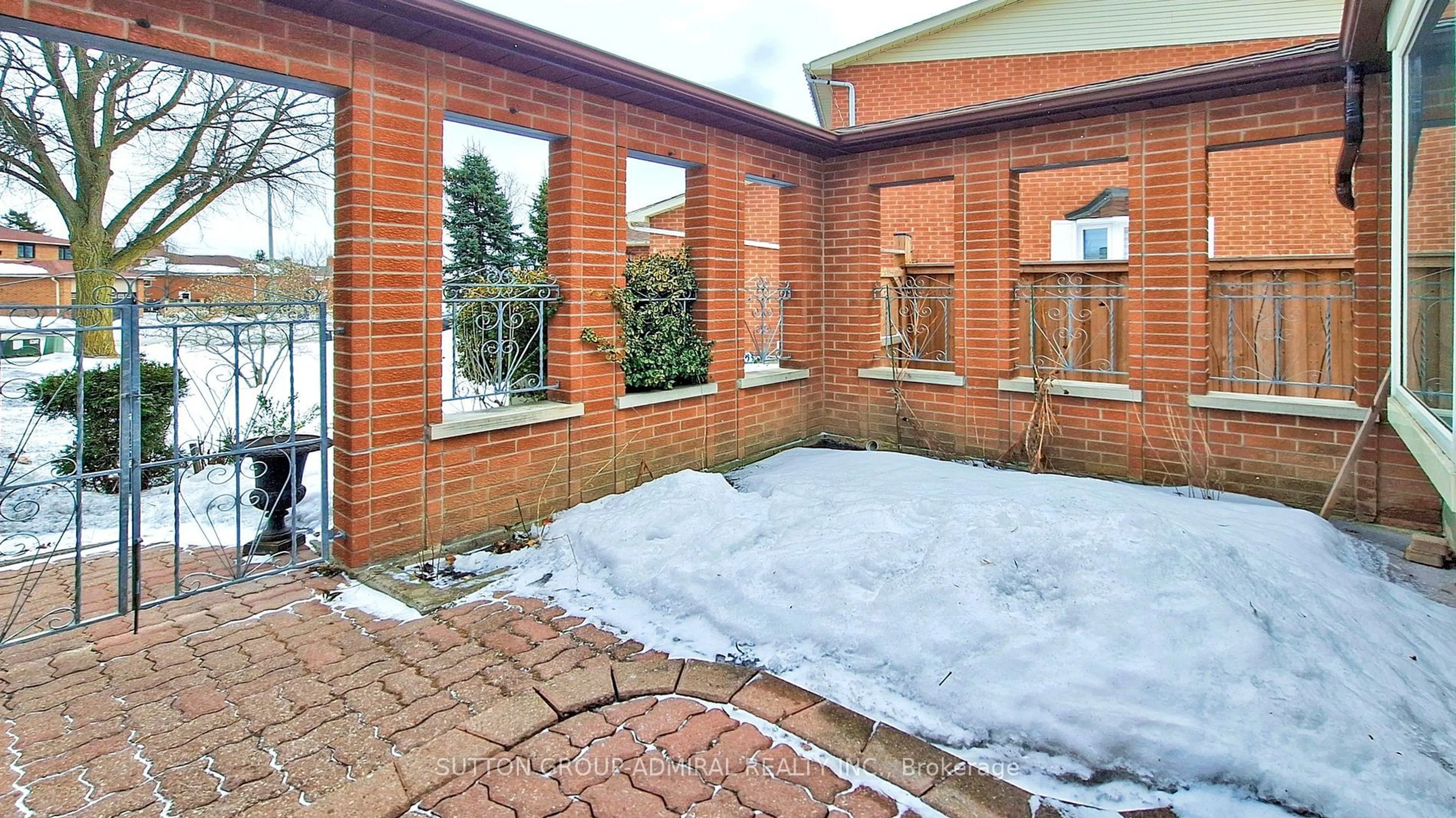 Patio, building for 54 Brandy Cres, Vaughan Ontario L4L 3C7