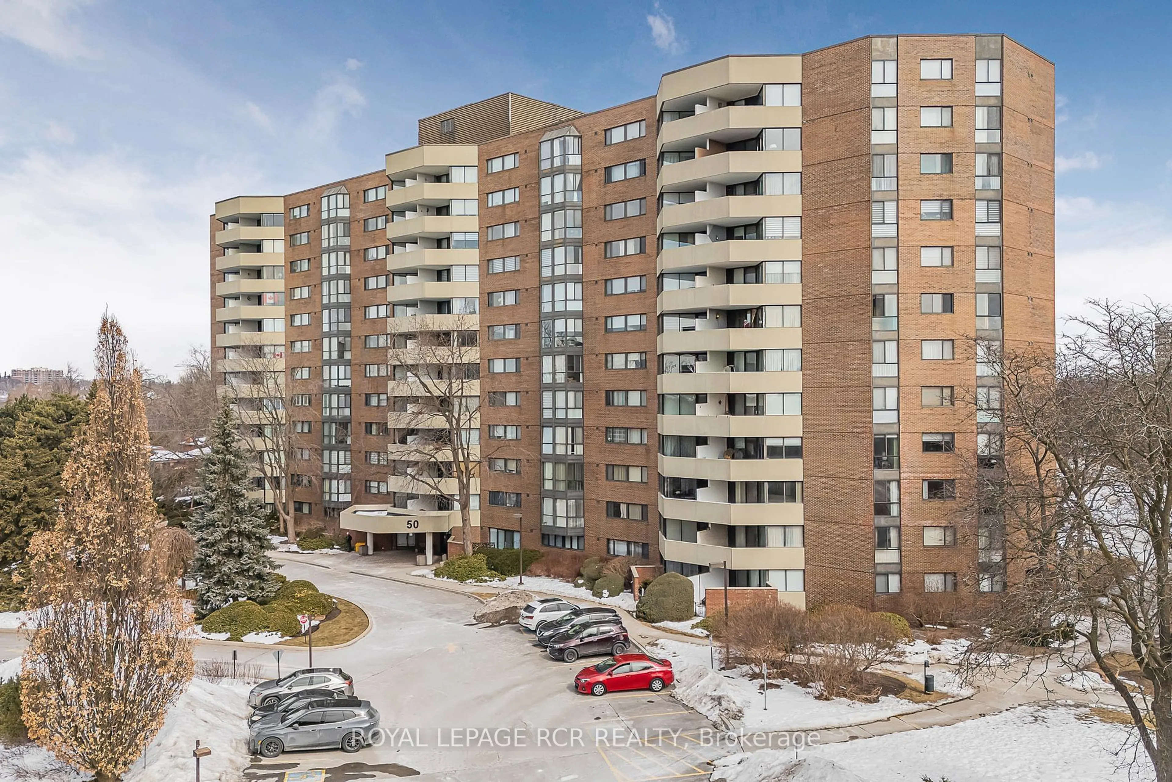 A pic from outside/outdoor area/front of a property/back of a property/a pic from drone, unknown for 50 Baif Blvd #304, Richmond Hill Ontario L4C 5L1