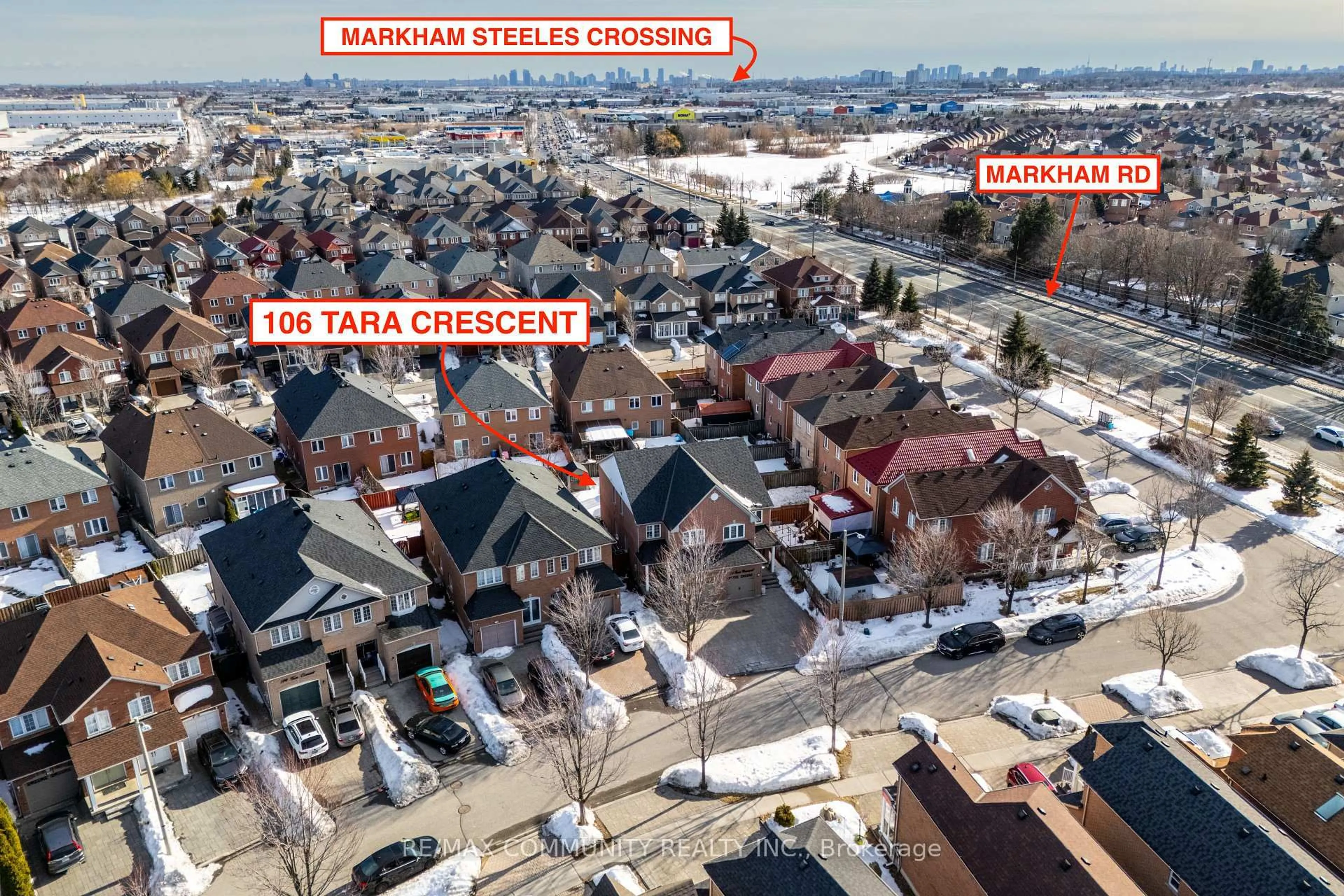 A pic from outside/outdoor area/front of a property/back of a property/a pic from drone, street for 106 Tara Cres, Markham Ontario L3S 4S8