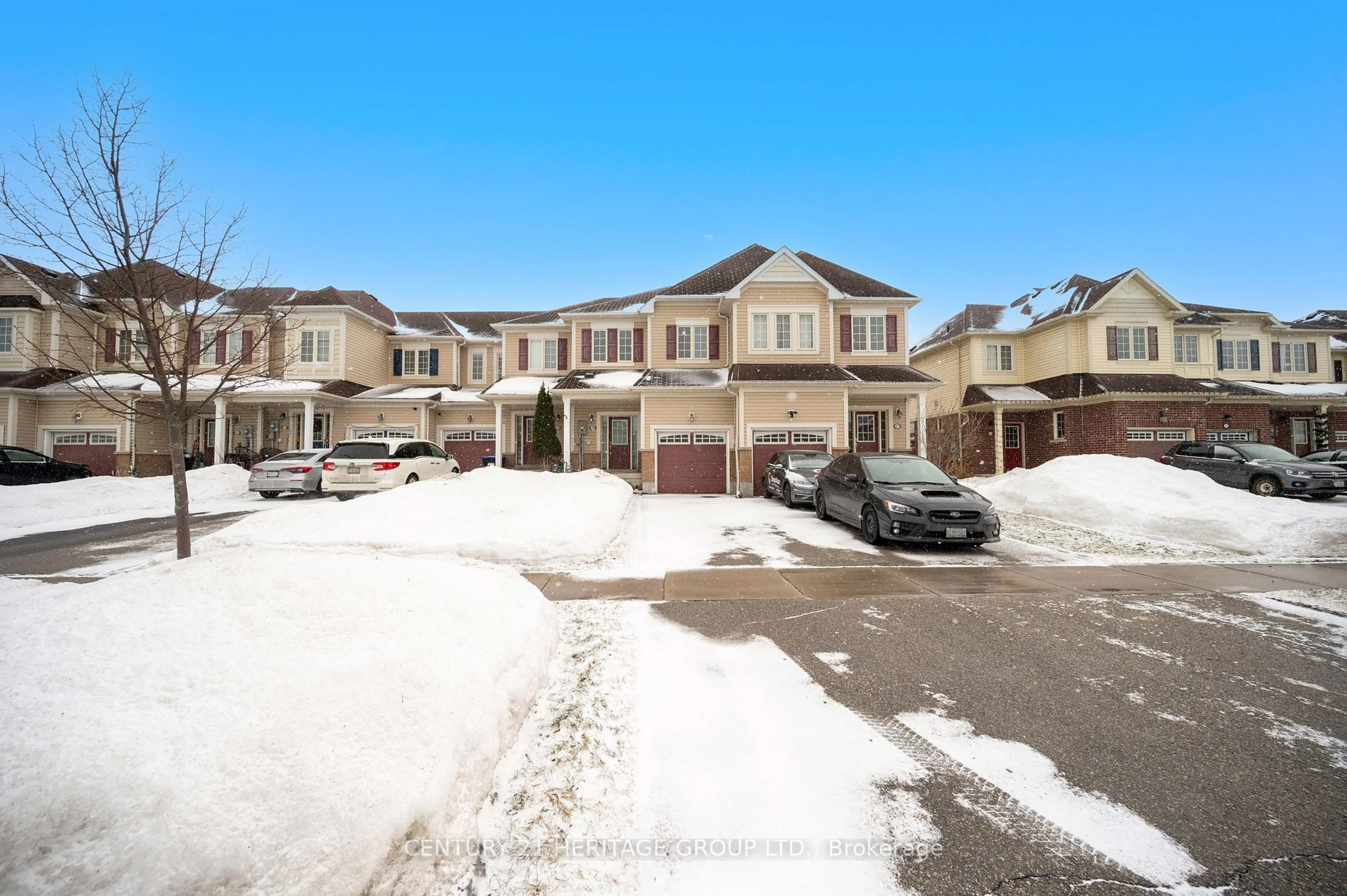 A pic from outside/outdoor area/front of a property/back of a property/a pic from drone, street for 39 Ruthven Cres, New Tecumseth Ontario L9R 0A5