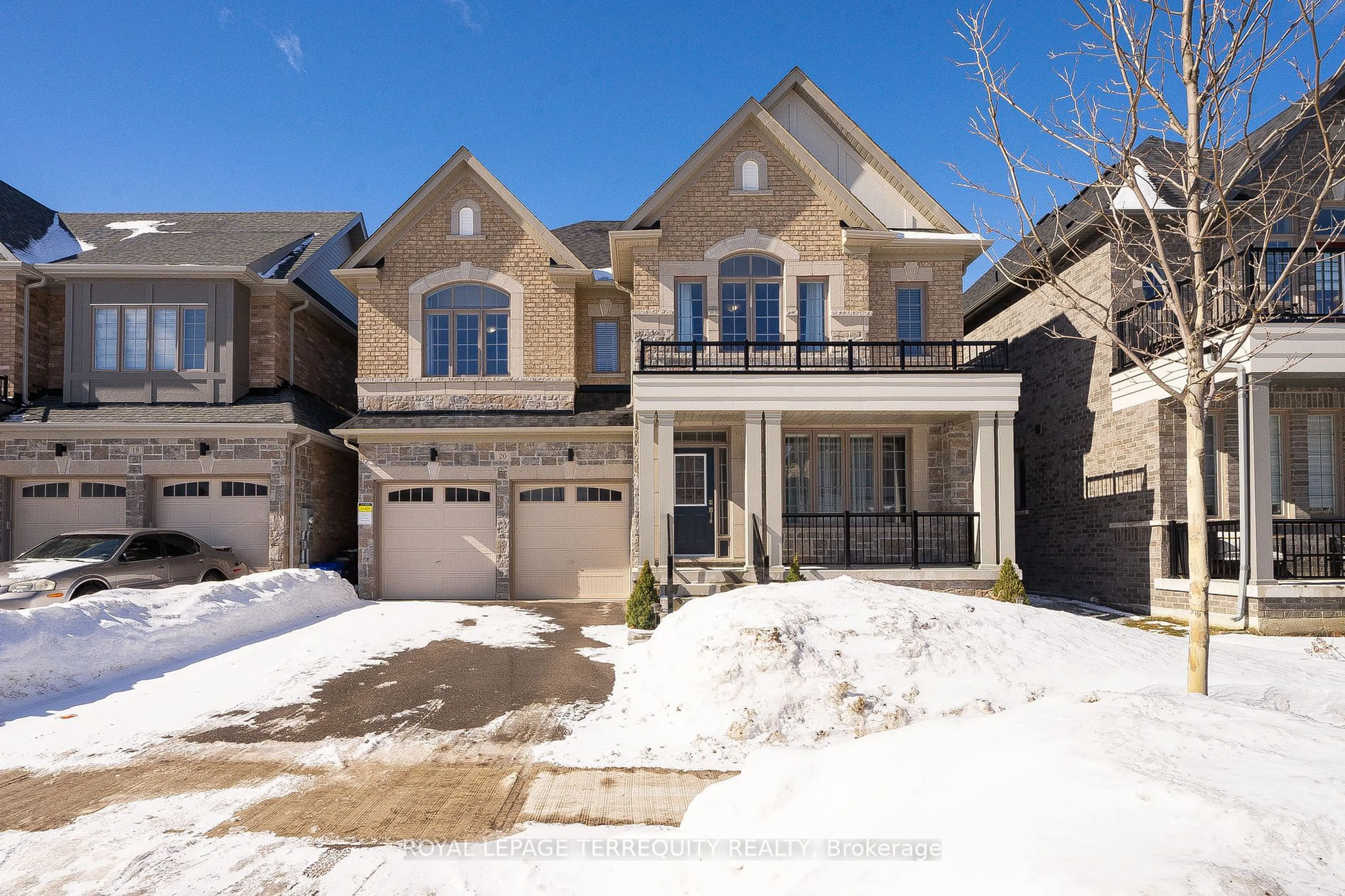 Home with brick exterior material, street for 20 Whippletree Dr, East Gwillimbury Ontario L9N 0X2