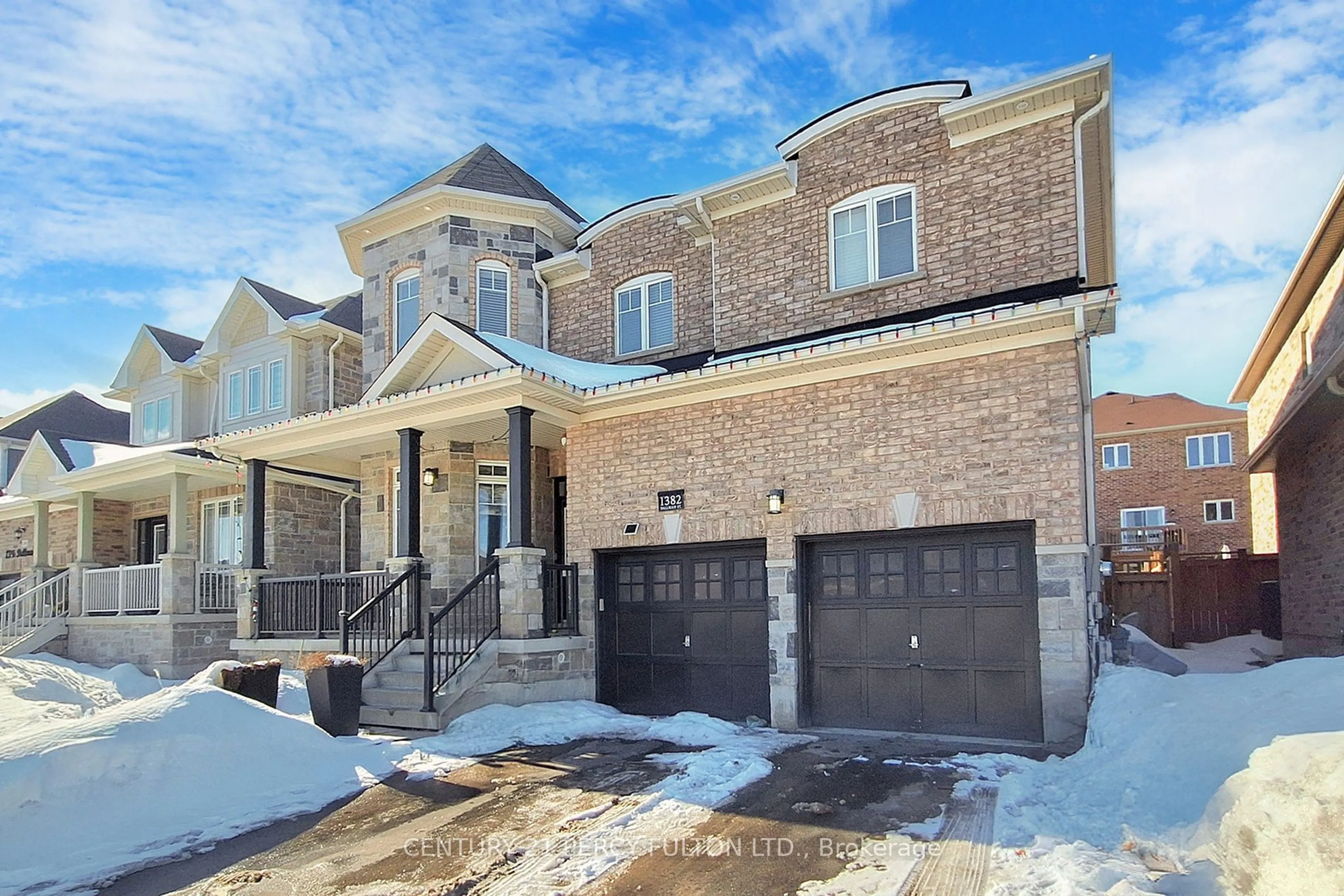 Home with brick exterior material, street for 1382 Dallman St, Innisfil Ontario L0L 1W0