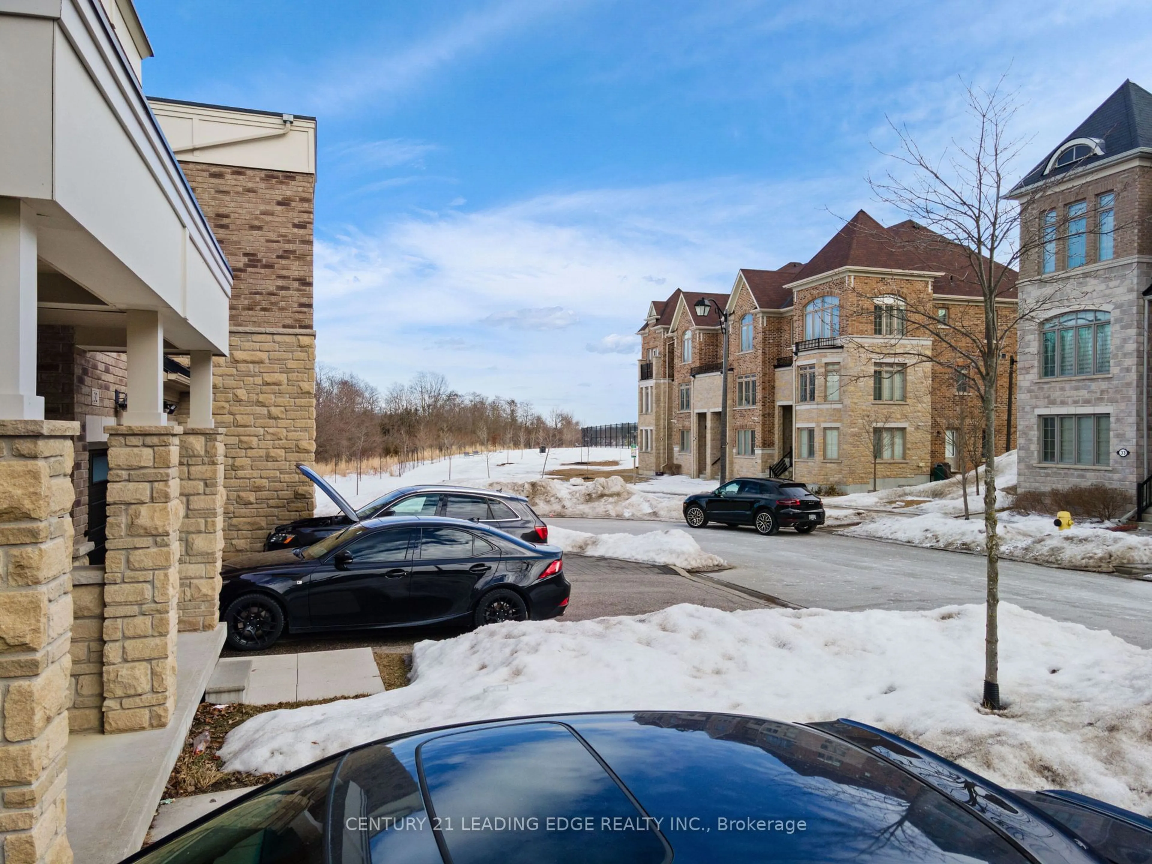 A pic from outside/outdoor area/front of a property/back of a property/a pic from drone, unknown for 28 Rougeview Park Cres, Markham Ontario L6E 0P7