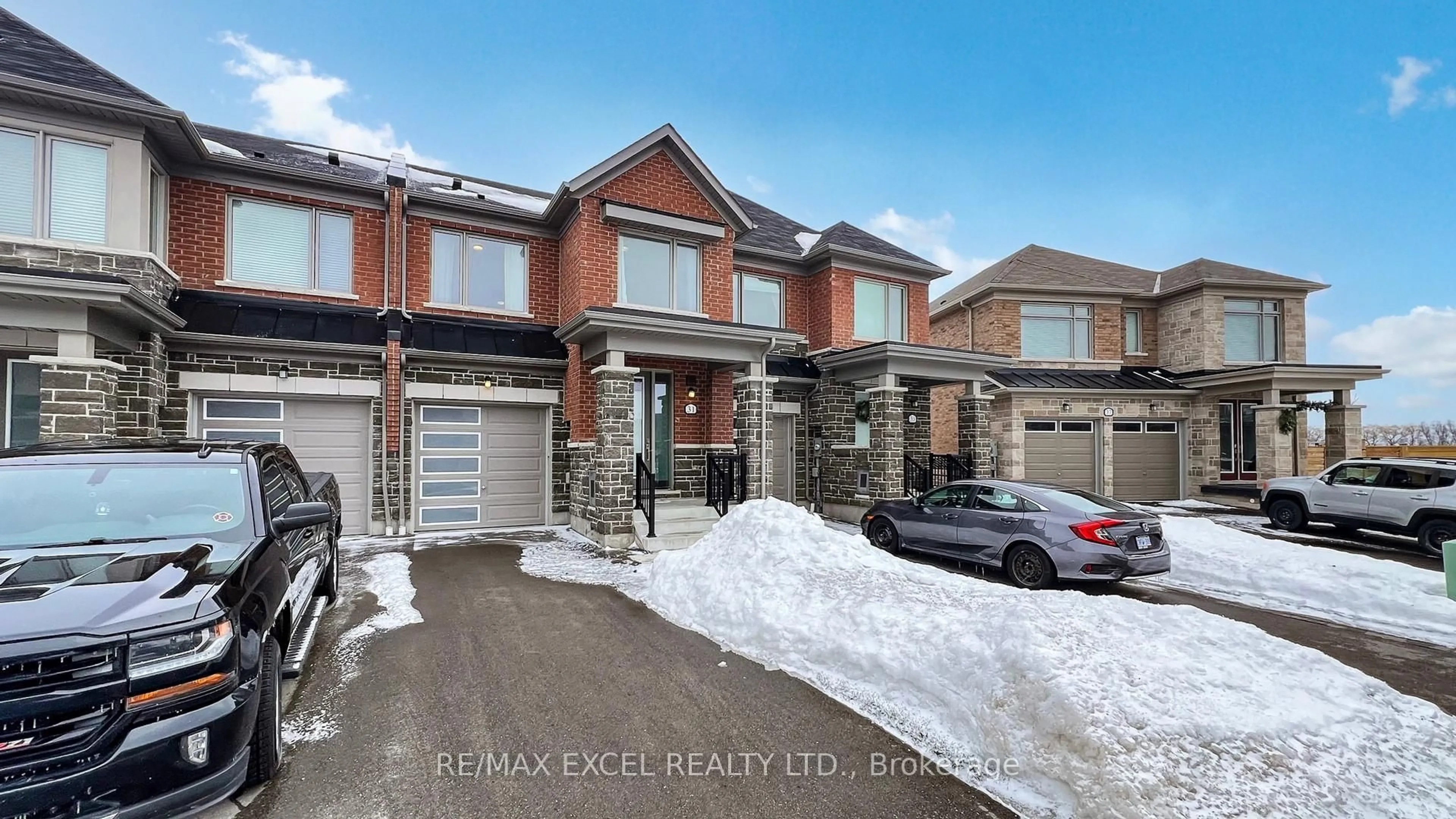 Home with brick exterior material, street for 31 Flower Garden Tr, Whitchurch-Stouffville Ontario L4A 4V4