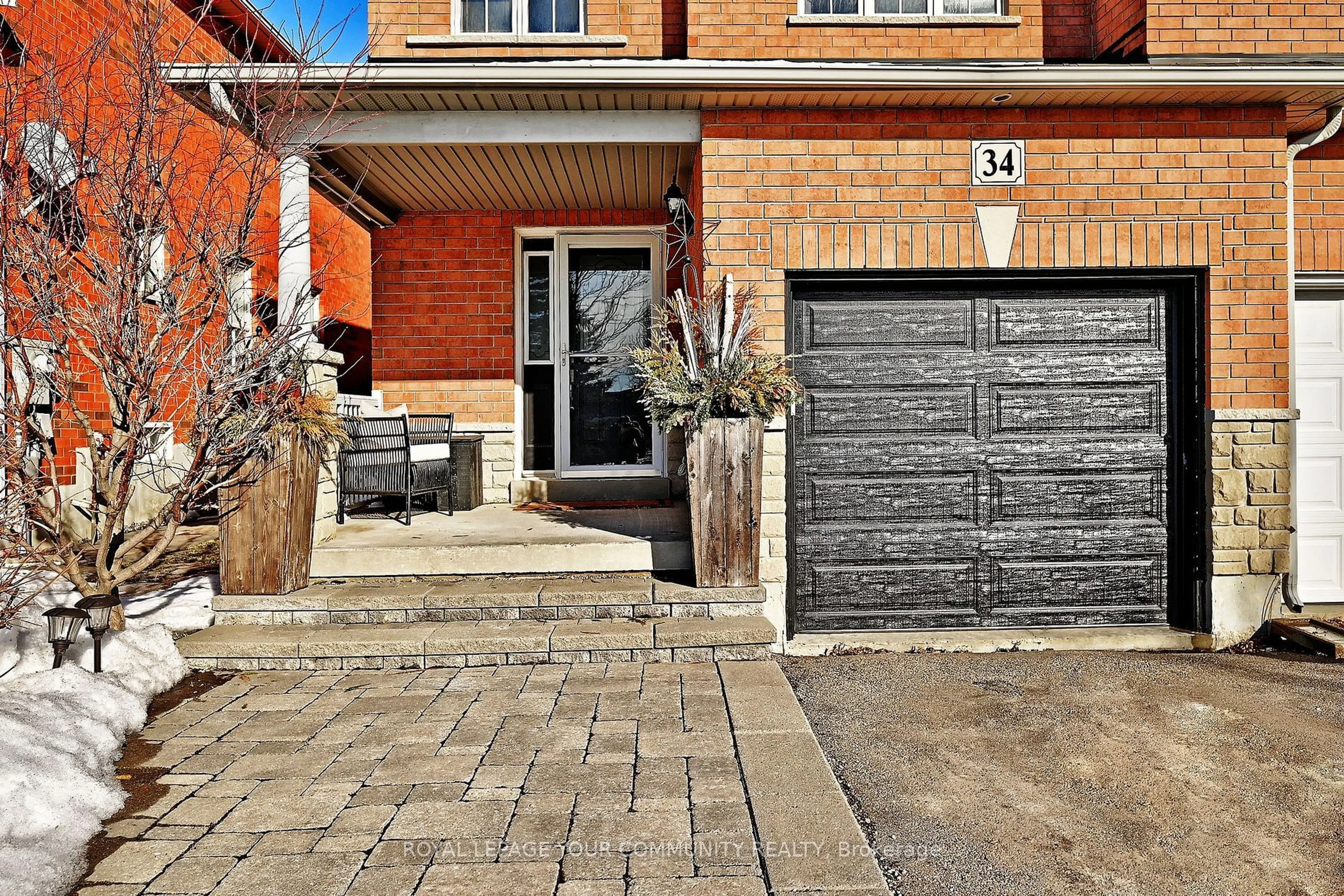 Home with brick exterior material, street for 34 Collis Dr, Aurora Ontario L4G 7V5