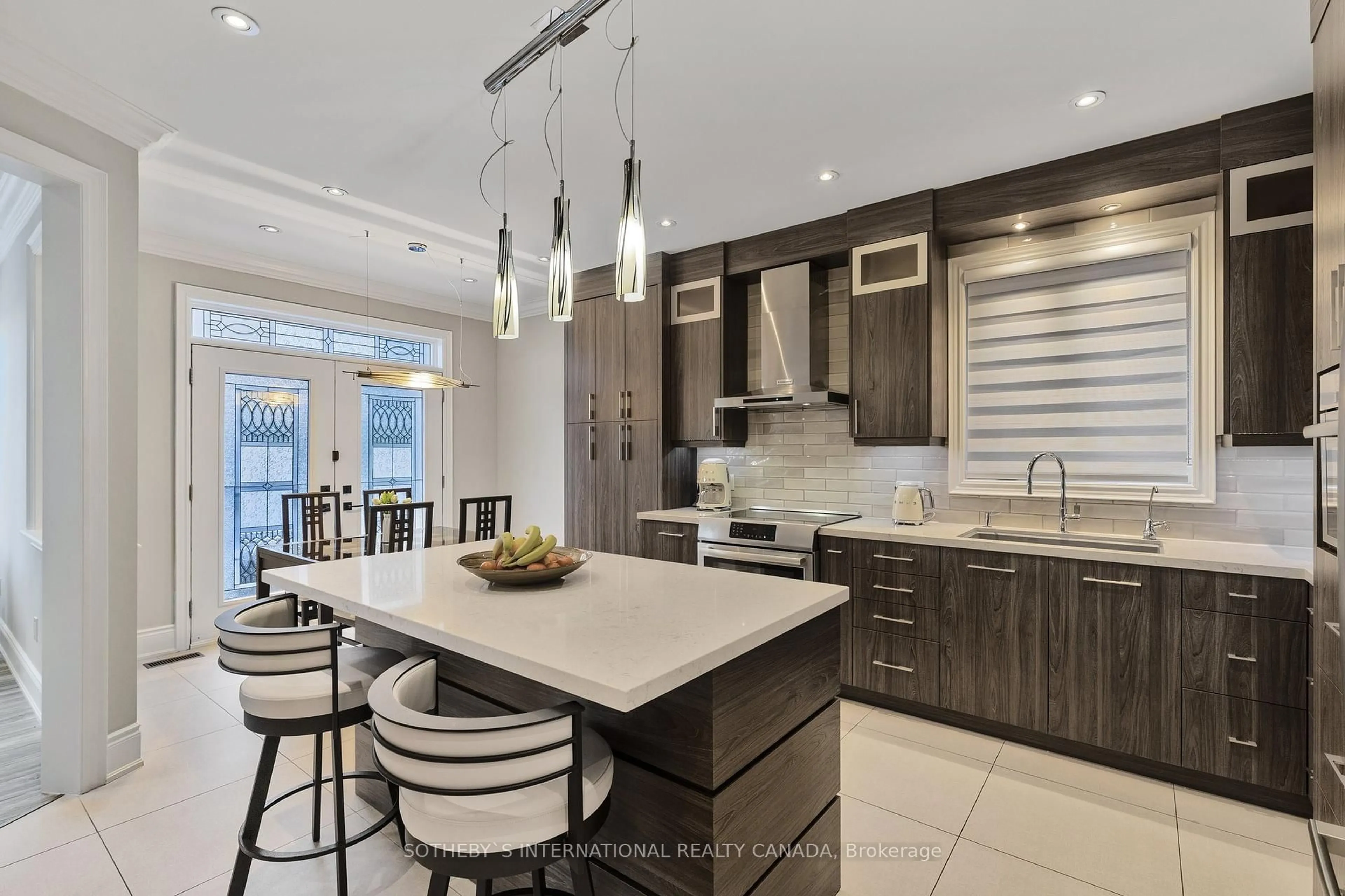 Contemporary kitchen, ceramic/tile floor for 69 Mancini Cres, Richmond Hill Ontario L4E 0N4