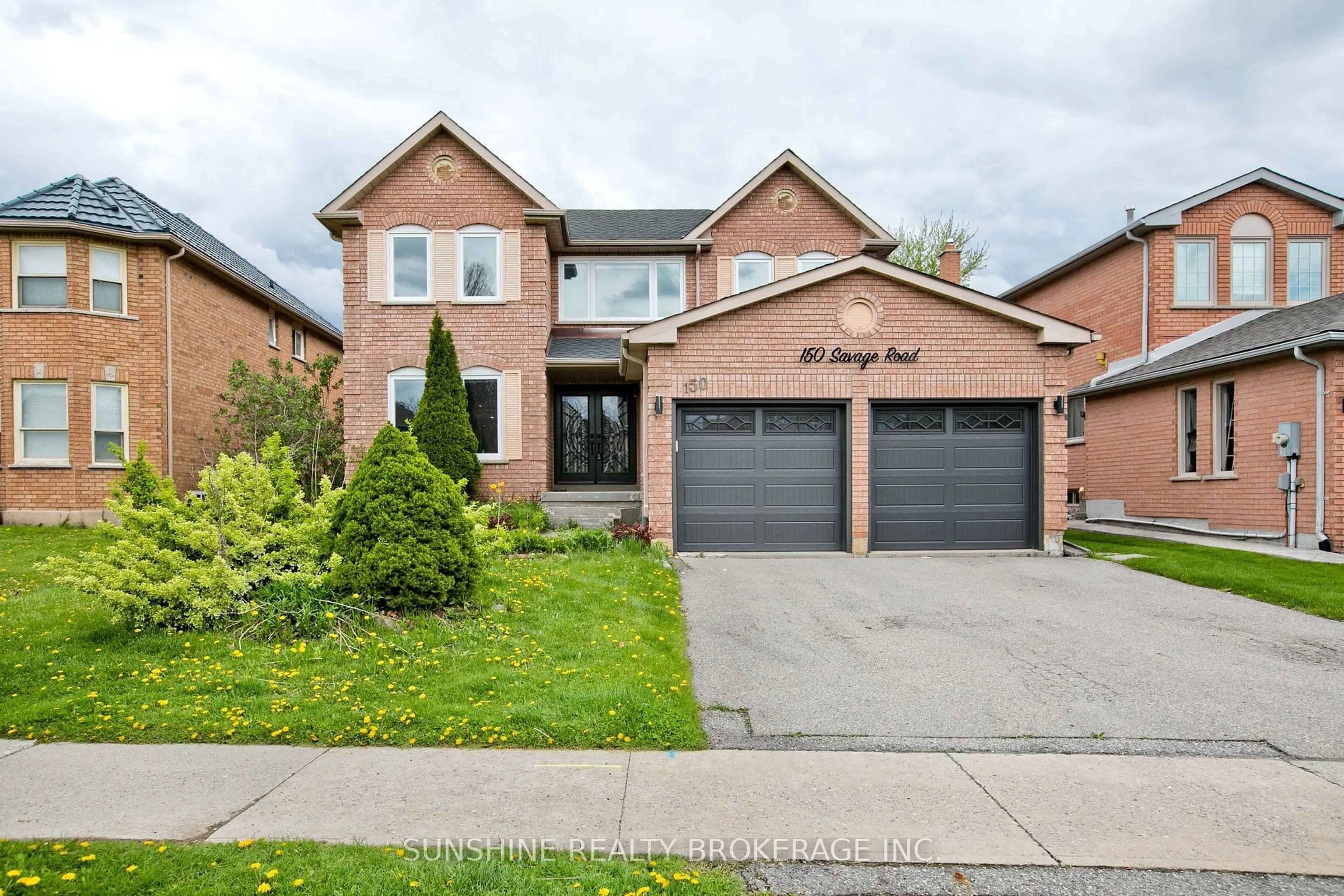 Home with brick exterior material, street for 150 Savage Rd, Newmarket Ontario L3X 1R3