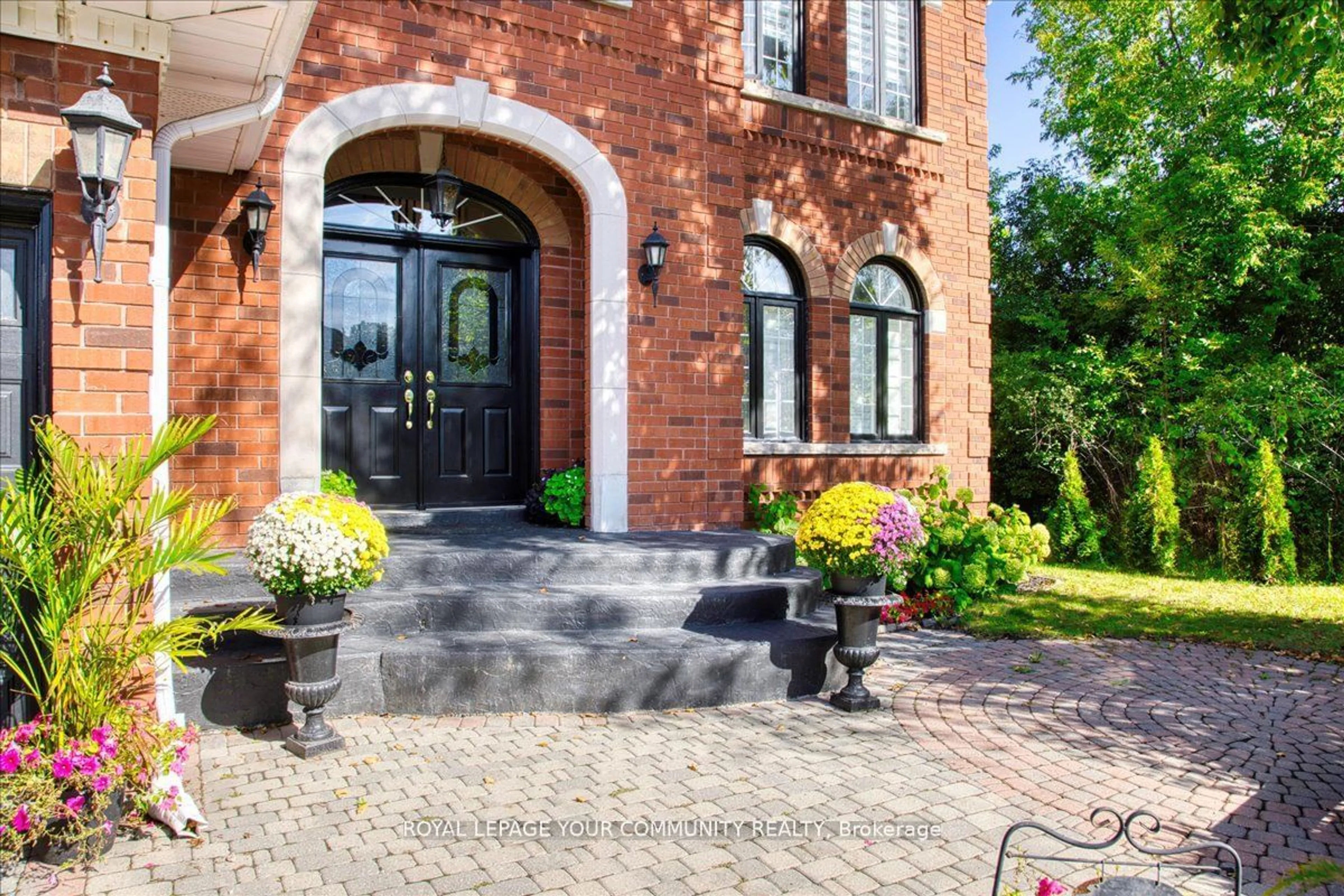 Home with brick exterior material, street for 130 Grey Alder Ave, Richmond Hill Ontario L4B 3P9