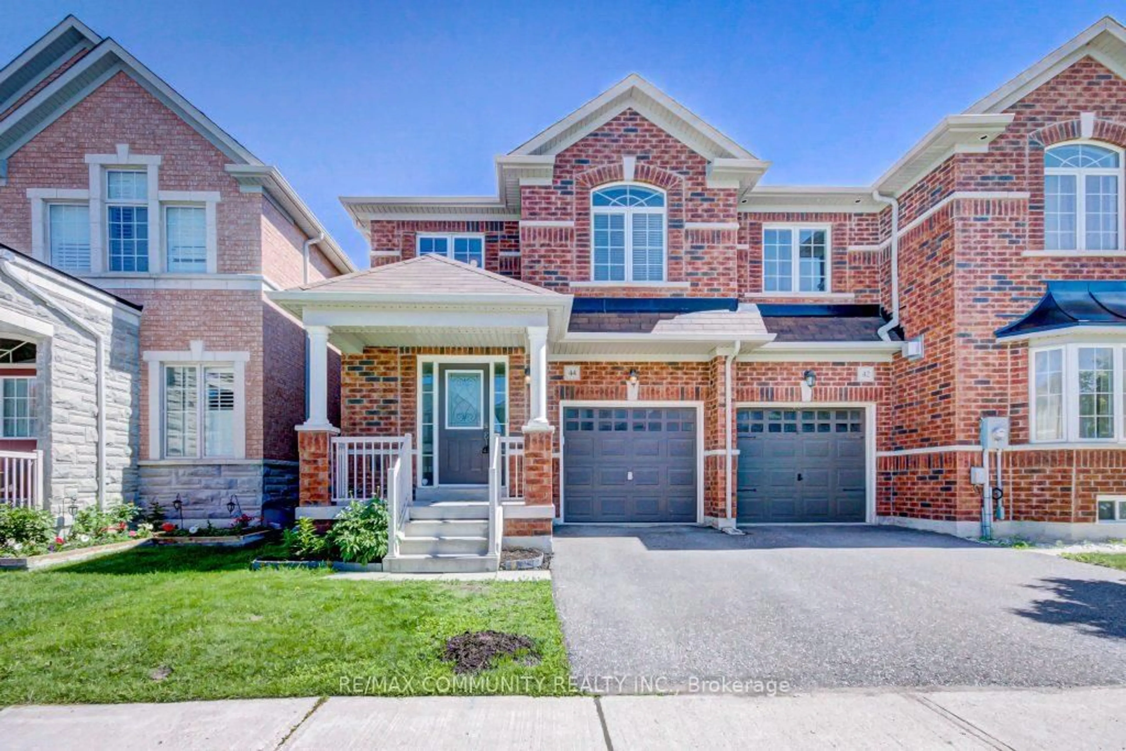 Home with brick exterior material, street for 44 Hare Farm Gate, Whitchurch-Stouffville Ontario L4A 0Y6