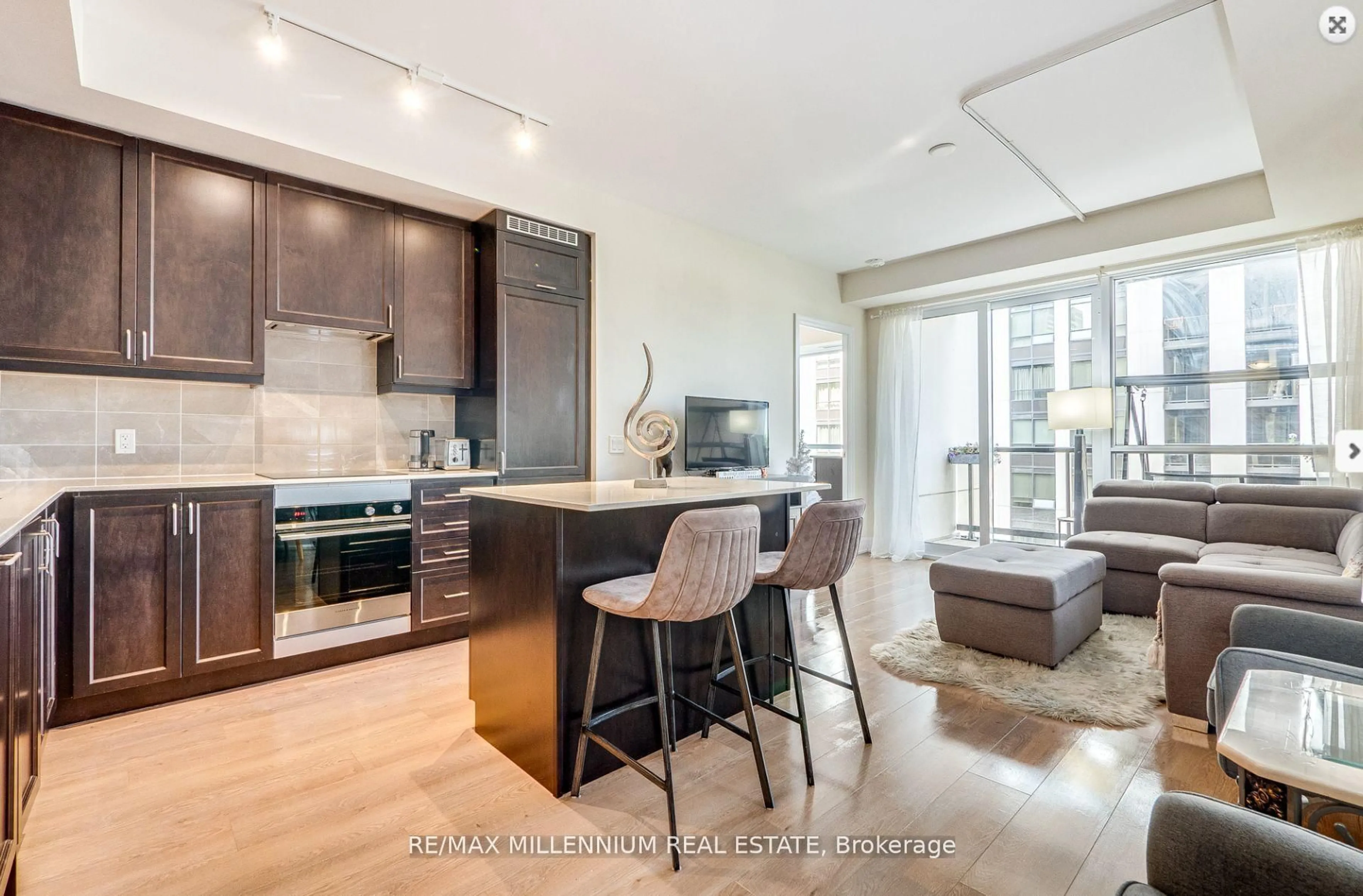 Open concept kitchen, unknown for 9075 Jane St #421, Vaughan Ontario L4K 2M9