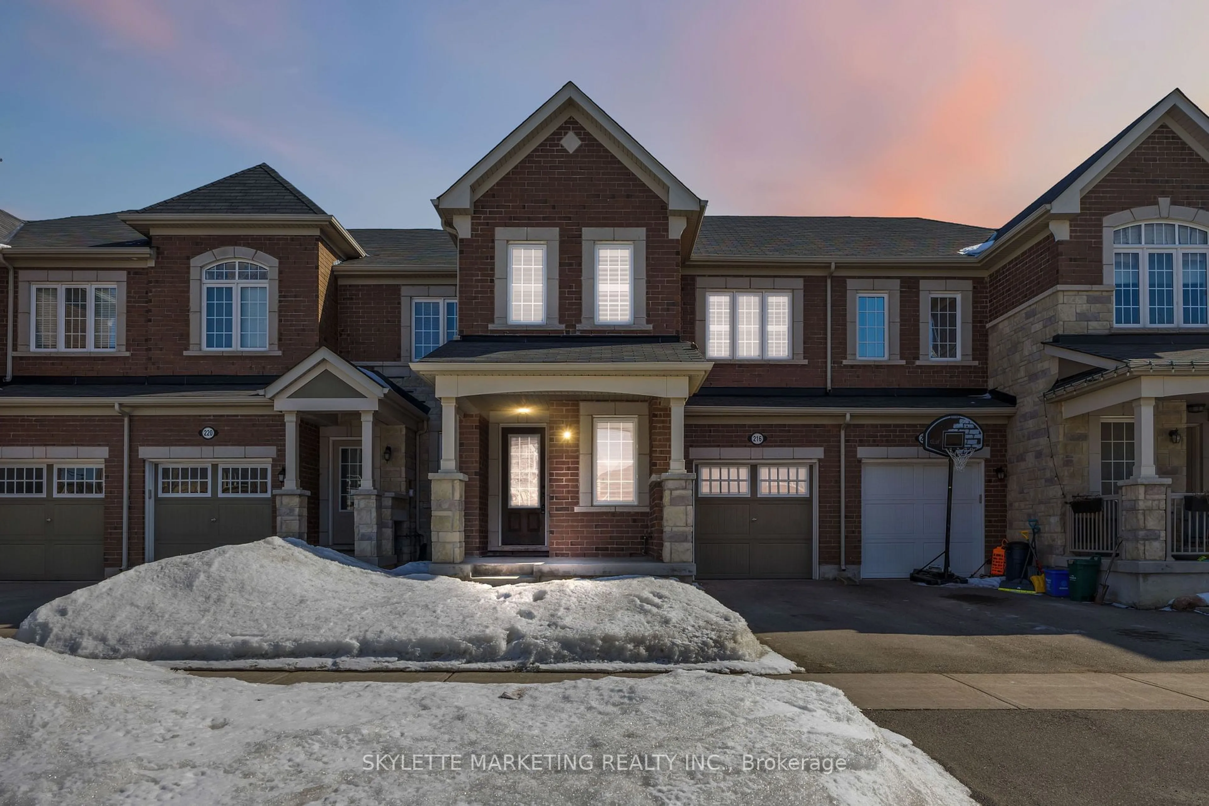 Home with brick exterior material, street for 216 Payne Cres, Aurora Ontario L4G 0T6