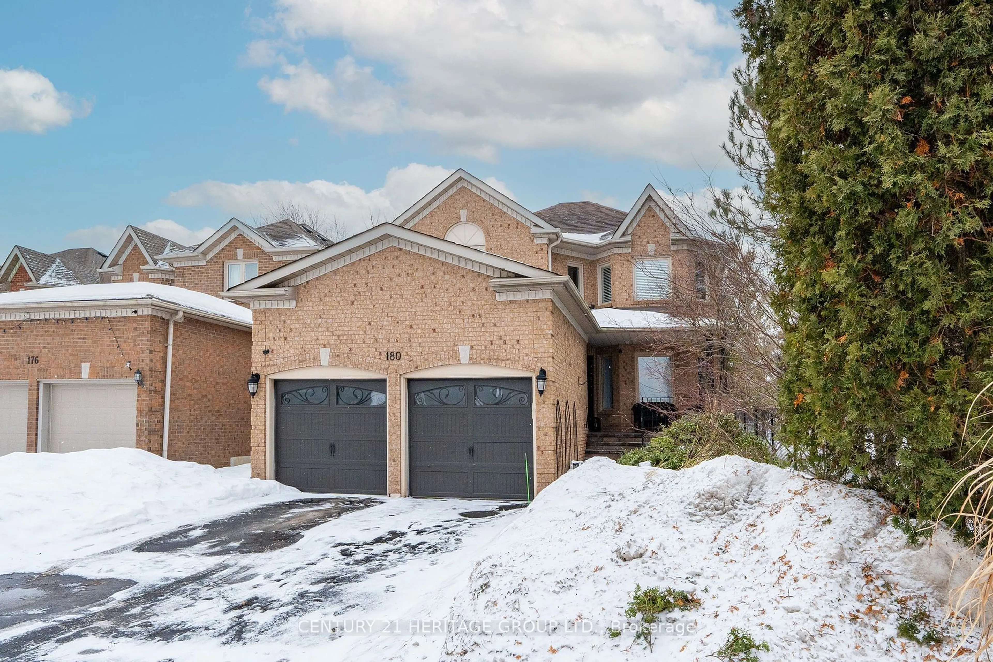 Unknown for 180 Clearmeadow Blvd, Newmarket Ontario L3X 2E4