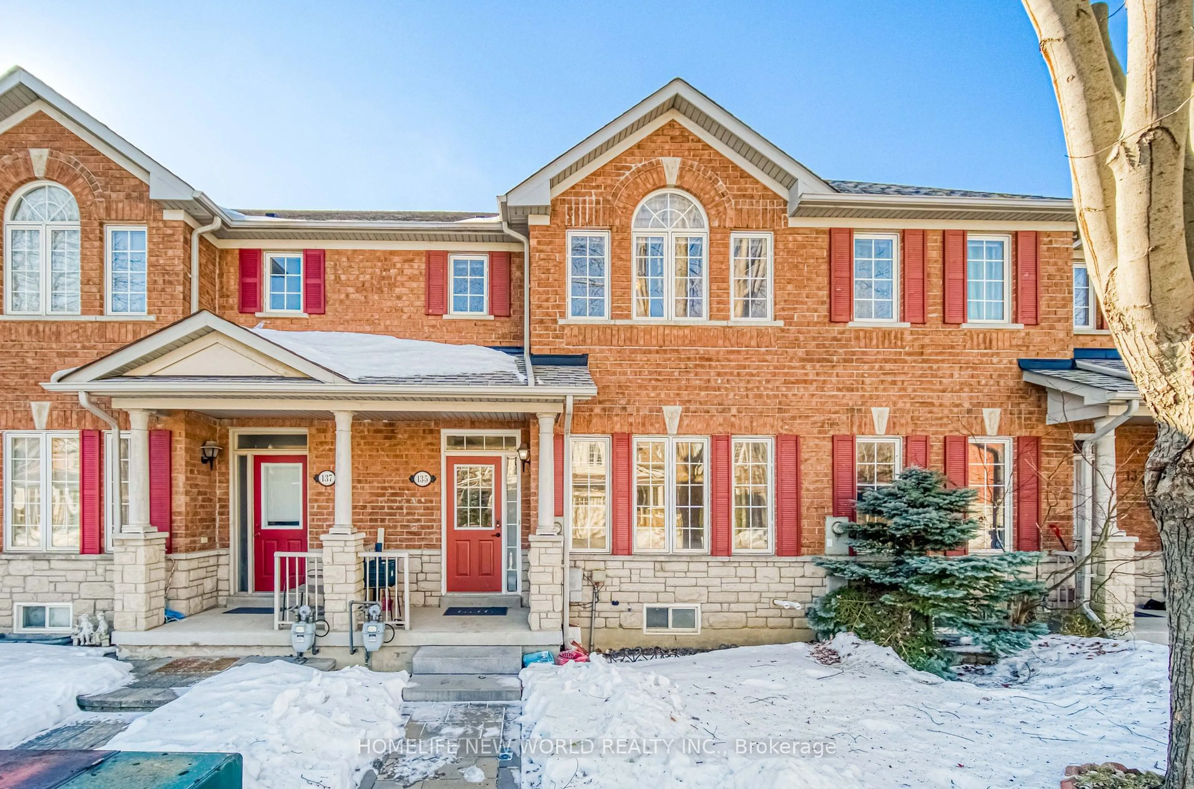 Home with brick exterior material, street for 135 Selkirk Dr, Richmond Hill Ontario L4B 4T7