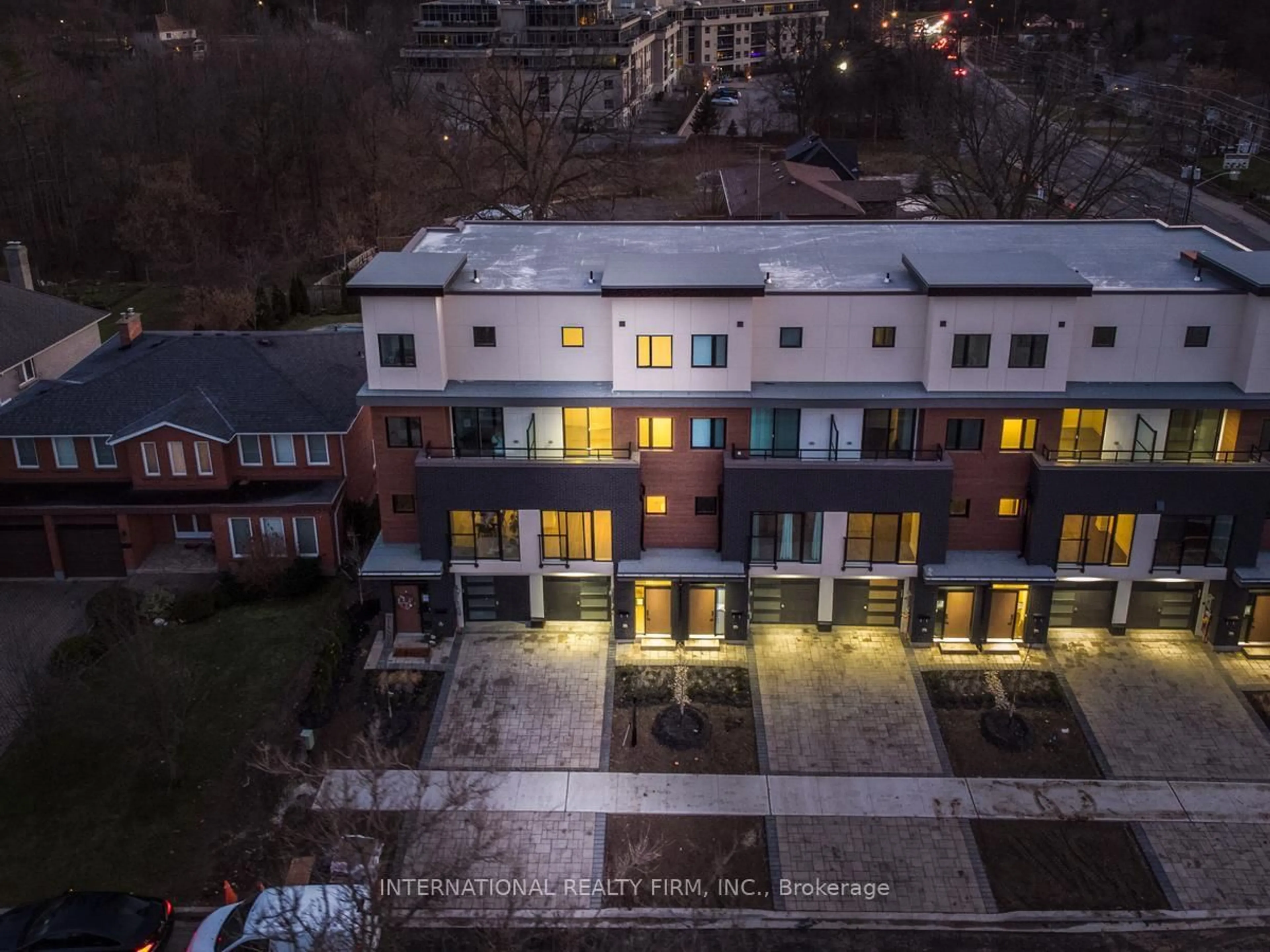 A pic from outside/outdoor area/front of a property/back of a property/a pic from drone, city buildings view from balcony for 1 Hartman Ave #5, Vaughan Ontario L4L 1R6