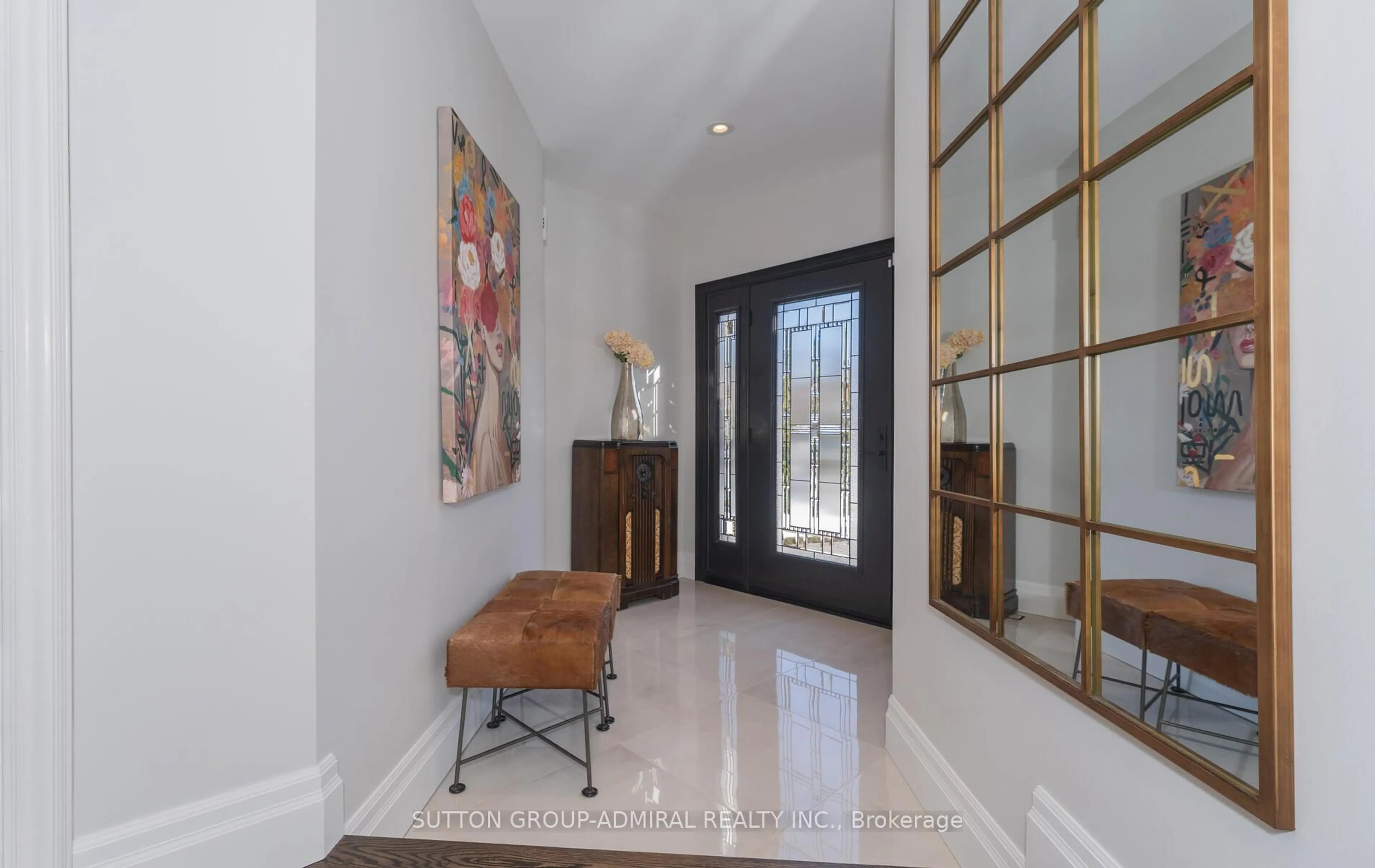 Indoor entryway for 473 Highcliffe Dr, Vaughan Ontario L4J 8L3