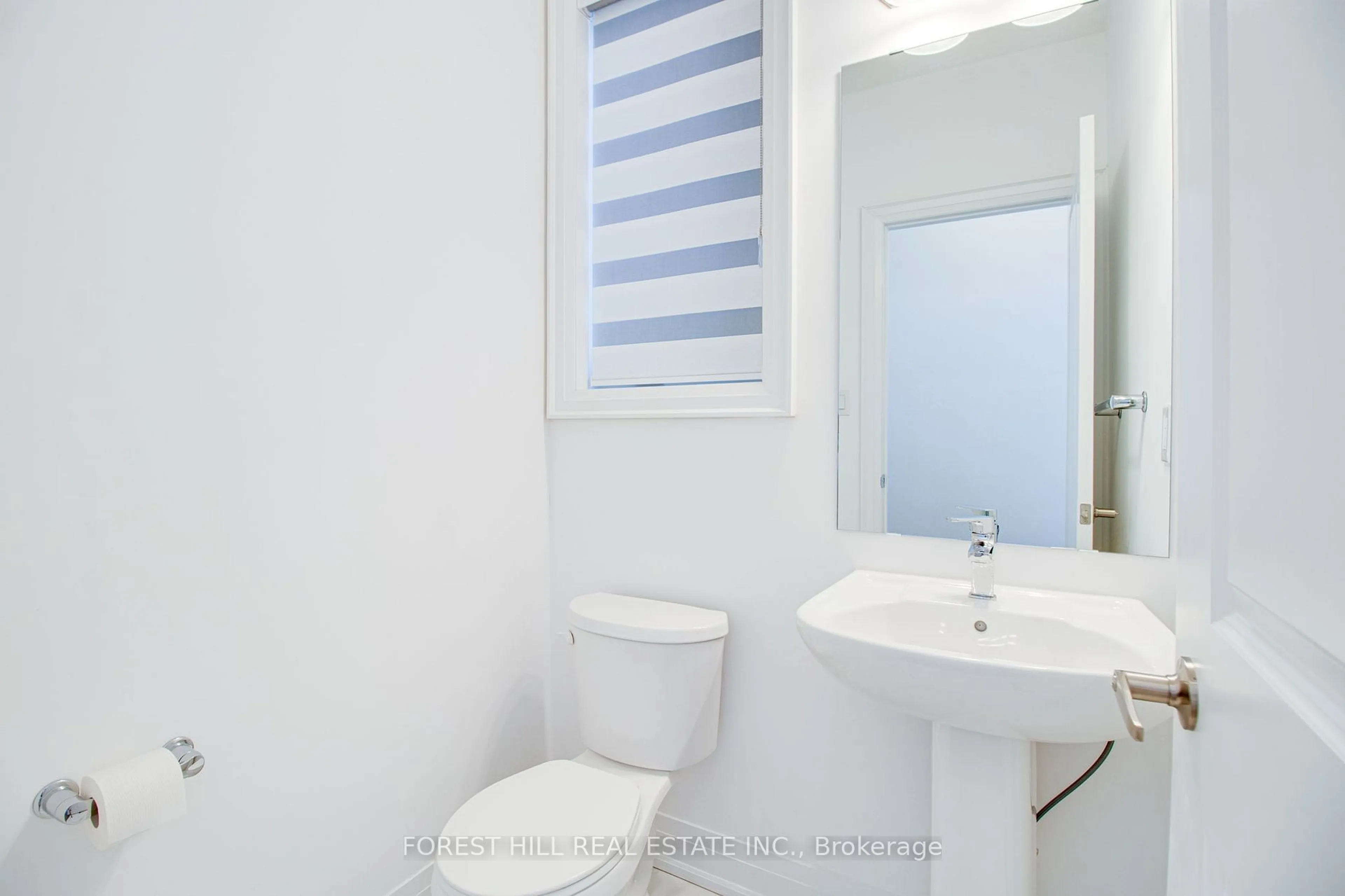 Standard bathroom, unknown for 38 Chiara Rose Lane, Richmond Hill Ontario L4E 1L4