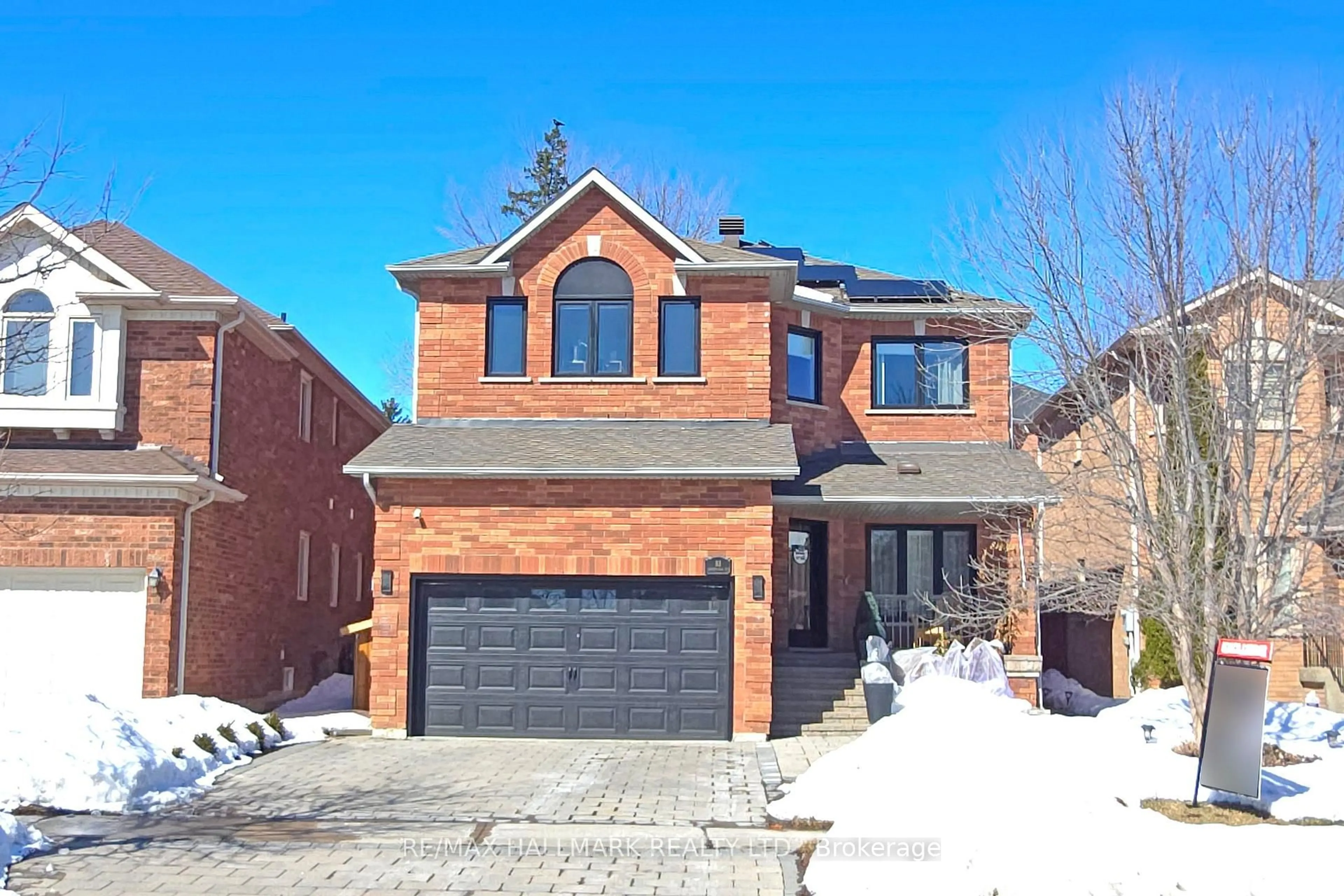 Home with brick exterior material, street for 88 Canyon Hill Ave, Richmond Hill Ontario L4C 0K5