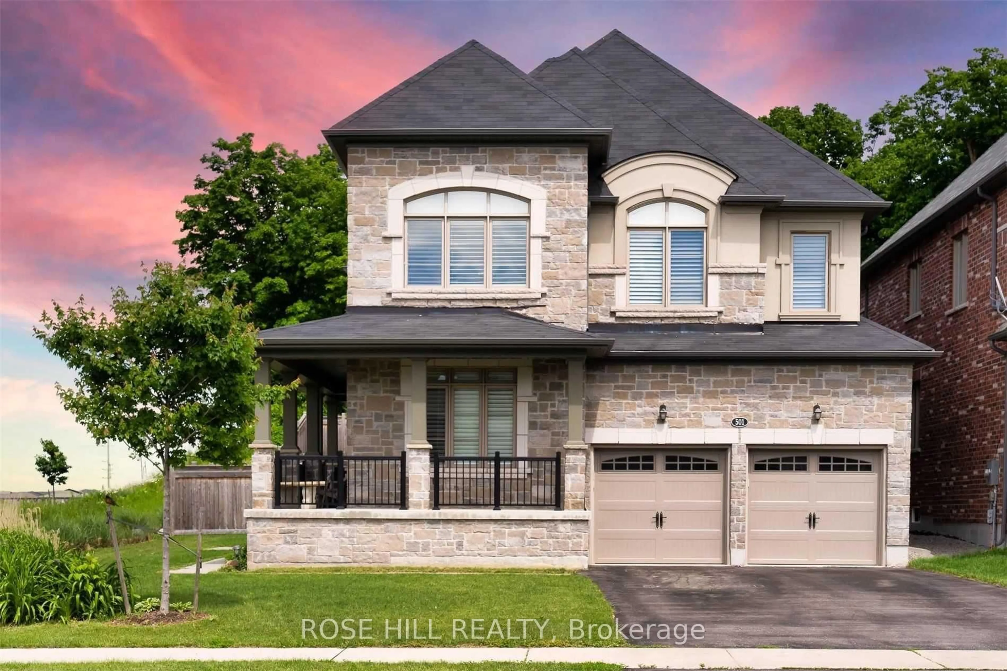 Home with brick exterior material, street for 501 Mcgregor Farm Tr, Newmarket Ontario L3X 0H7