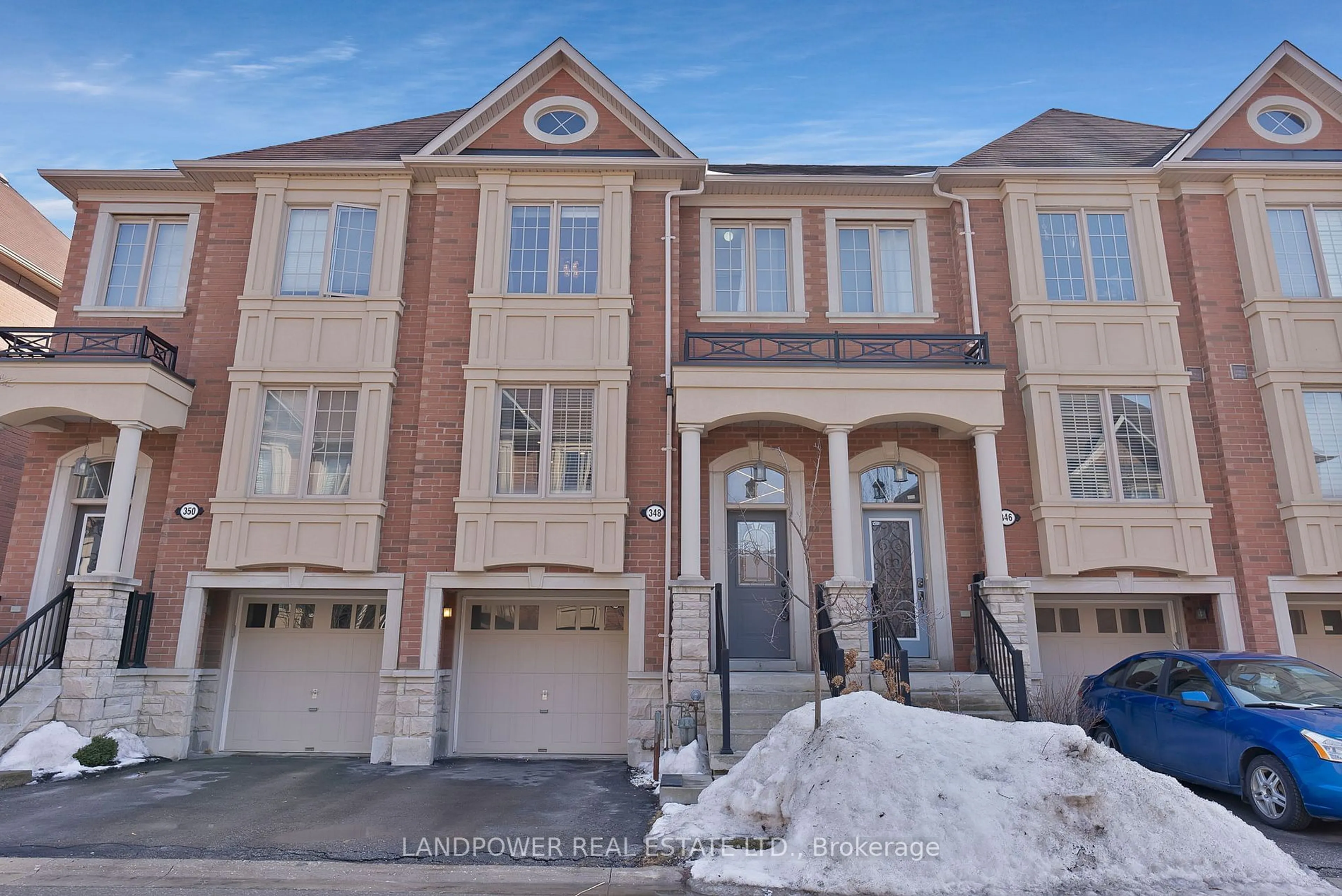 Home with brick exterior material, street for 348 Doak Lane, Newmarket Ontario L3Y 0A7