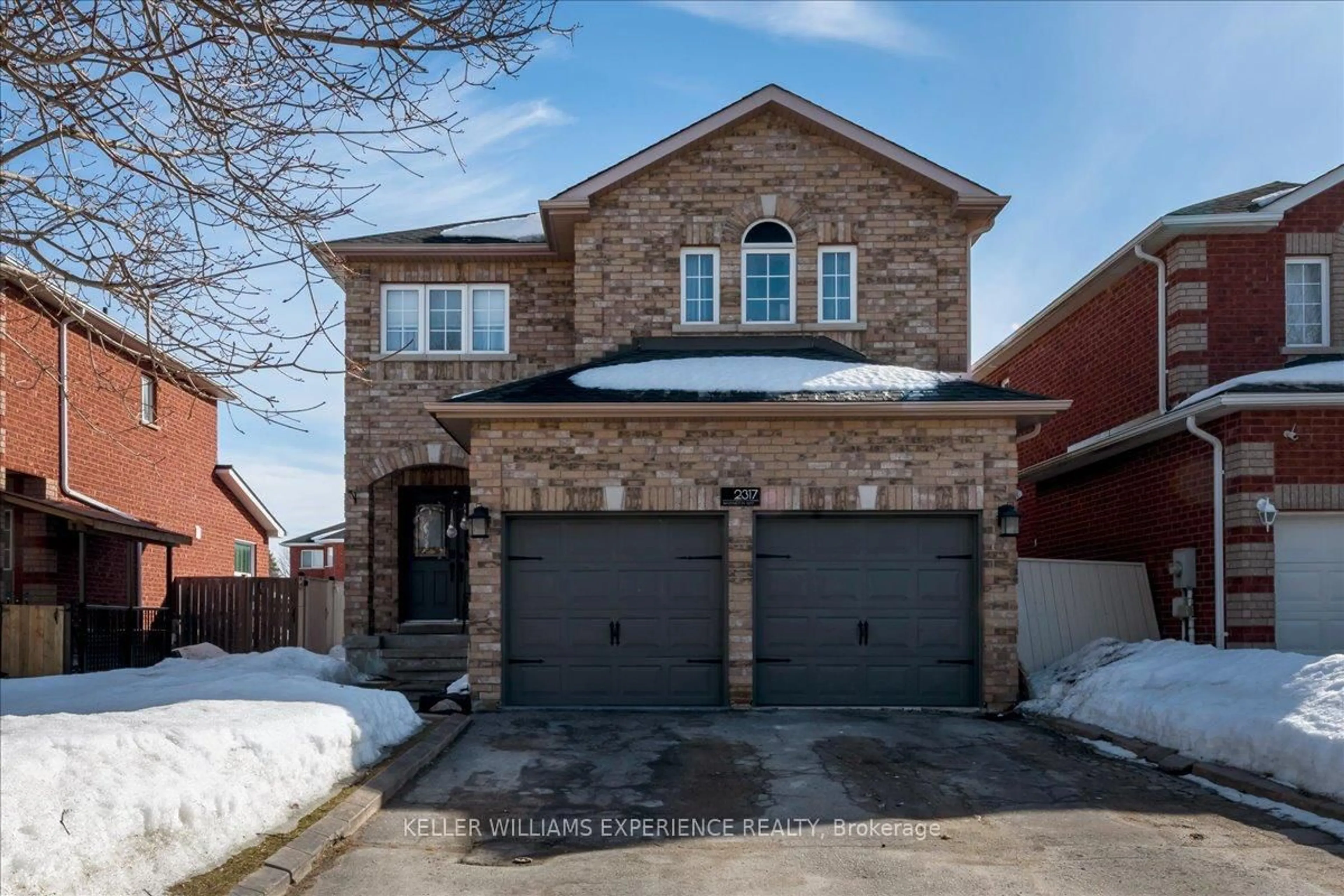 Home with brick exterior material, street for 2317 Warrington Way, Innisfil Ontario L9S 2C6