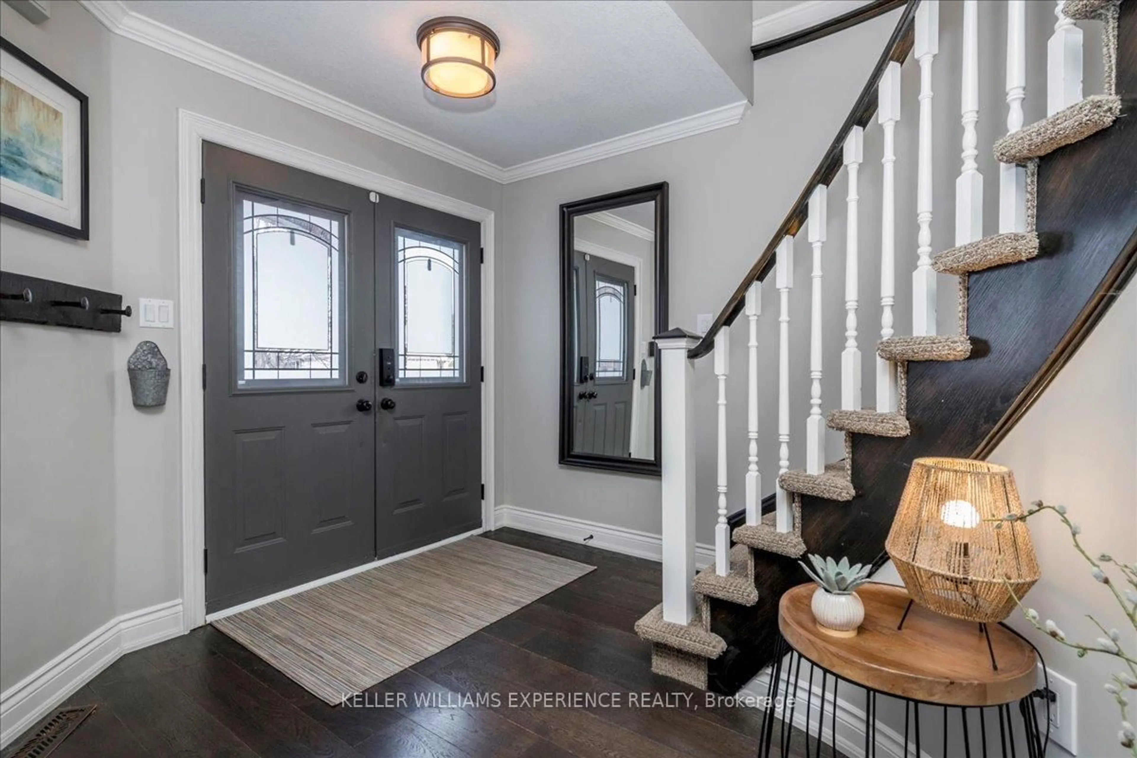 Indoor entryway for 2317 Warrington Way, Innisfil Ontario L9S 2C6