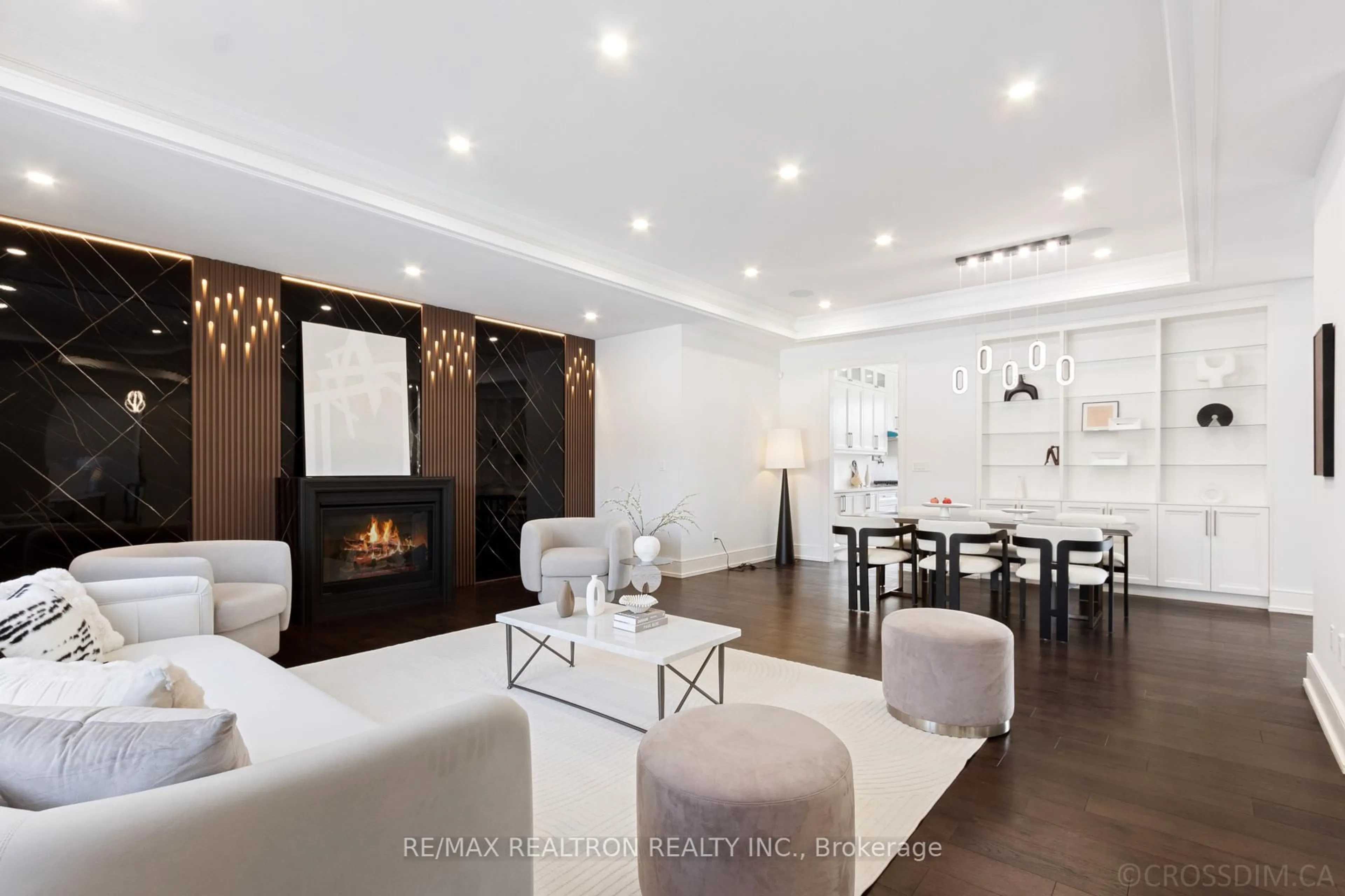 Living room with furniture, unknown for 256 Lennox Ave, Richmond Hill Ontario L4C 2A6
