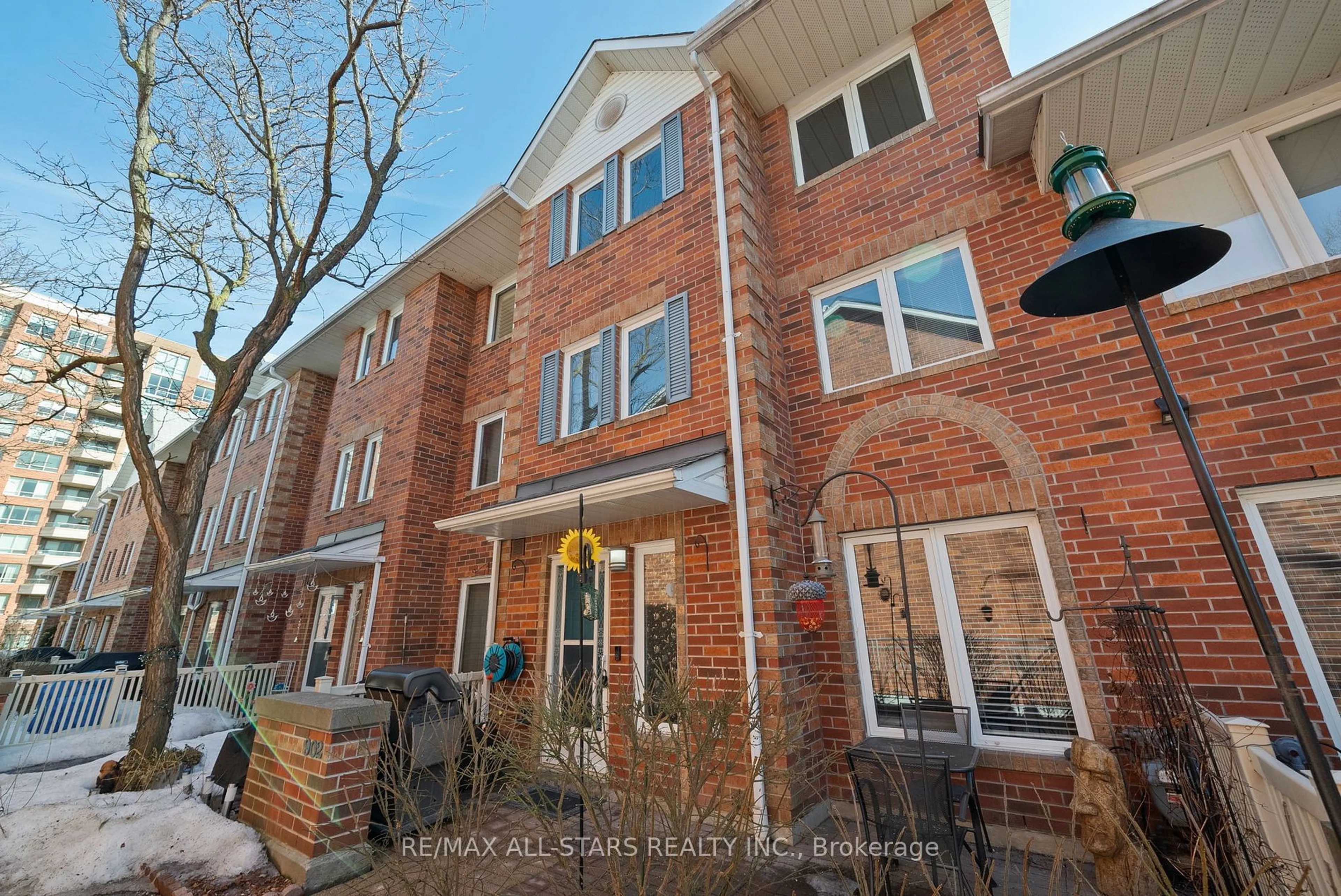 Home with brick exterior material, street for 900 Steeles Ave #902, Vaughan Ontario L4J 8C2