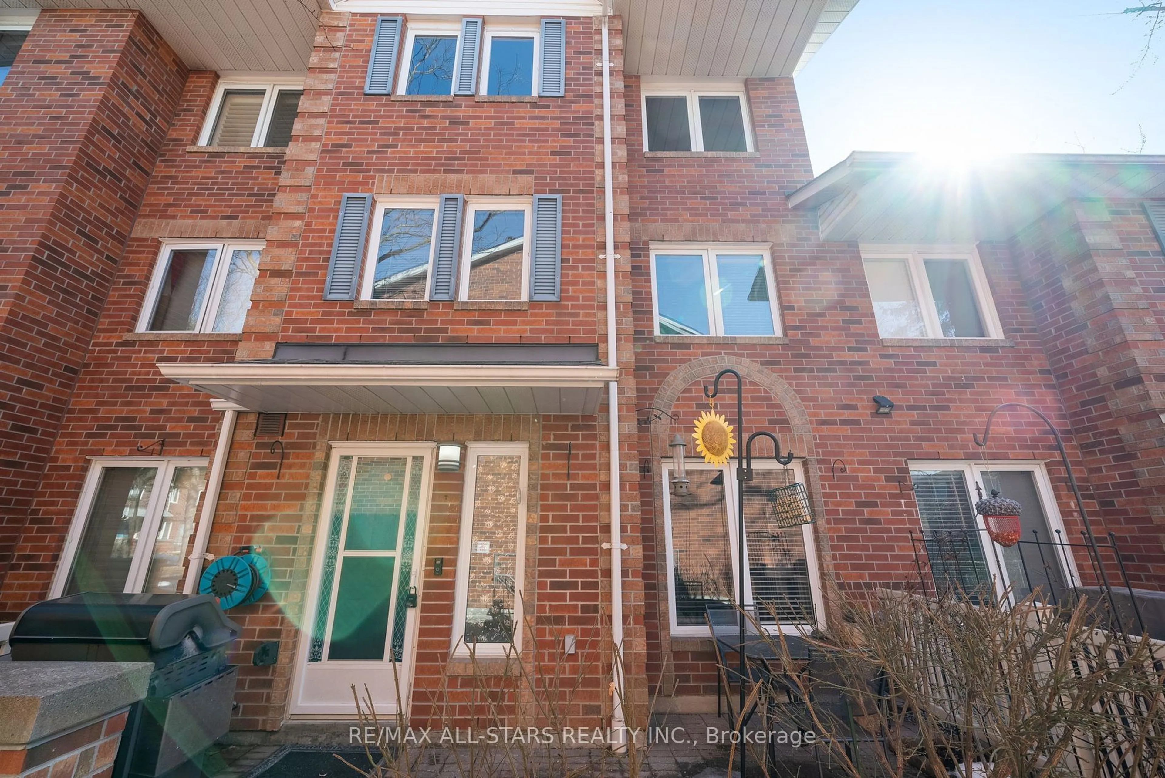 Home with brick exterior material, street for 900 Steeles Ave #902, Vaughan Ontario L4J 8C2