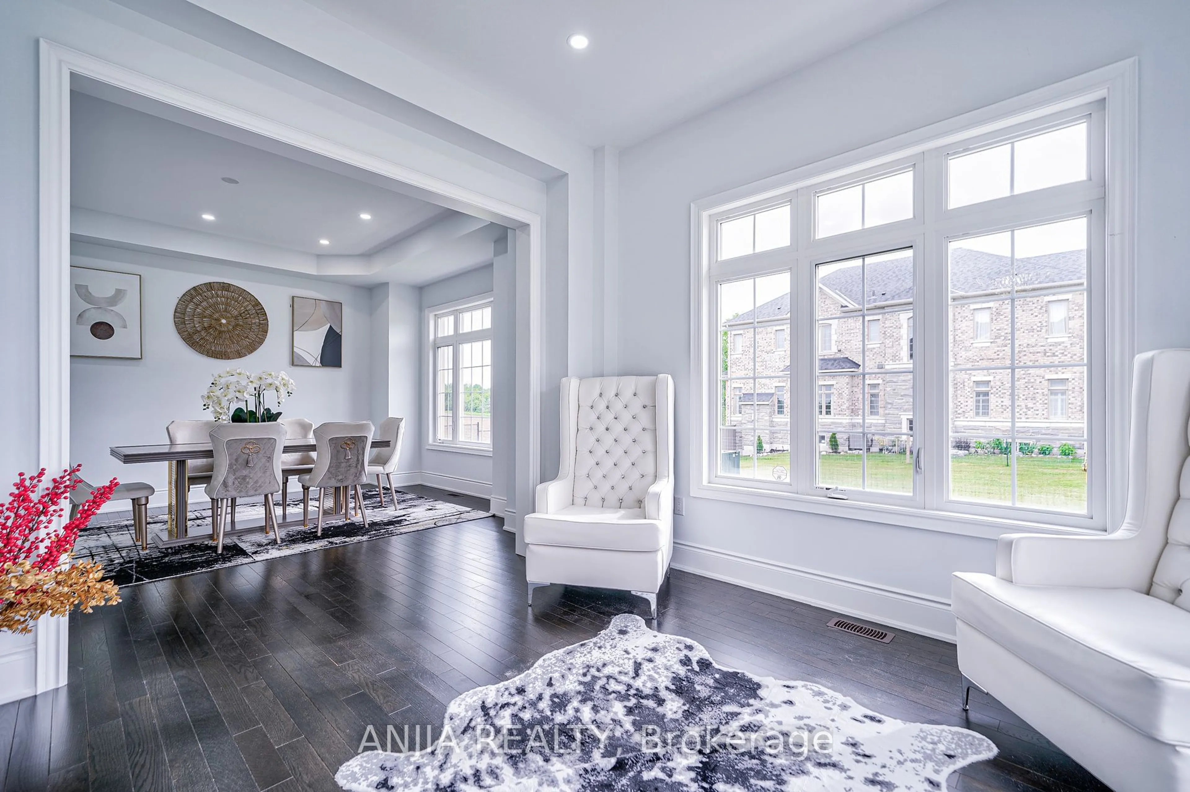 Living room with furniture, unknown for 86 Conductor Ave, Whitchurch-Stouffville Ontario L4A 4X5