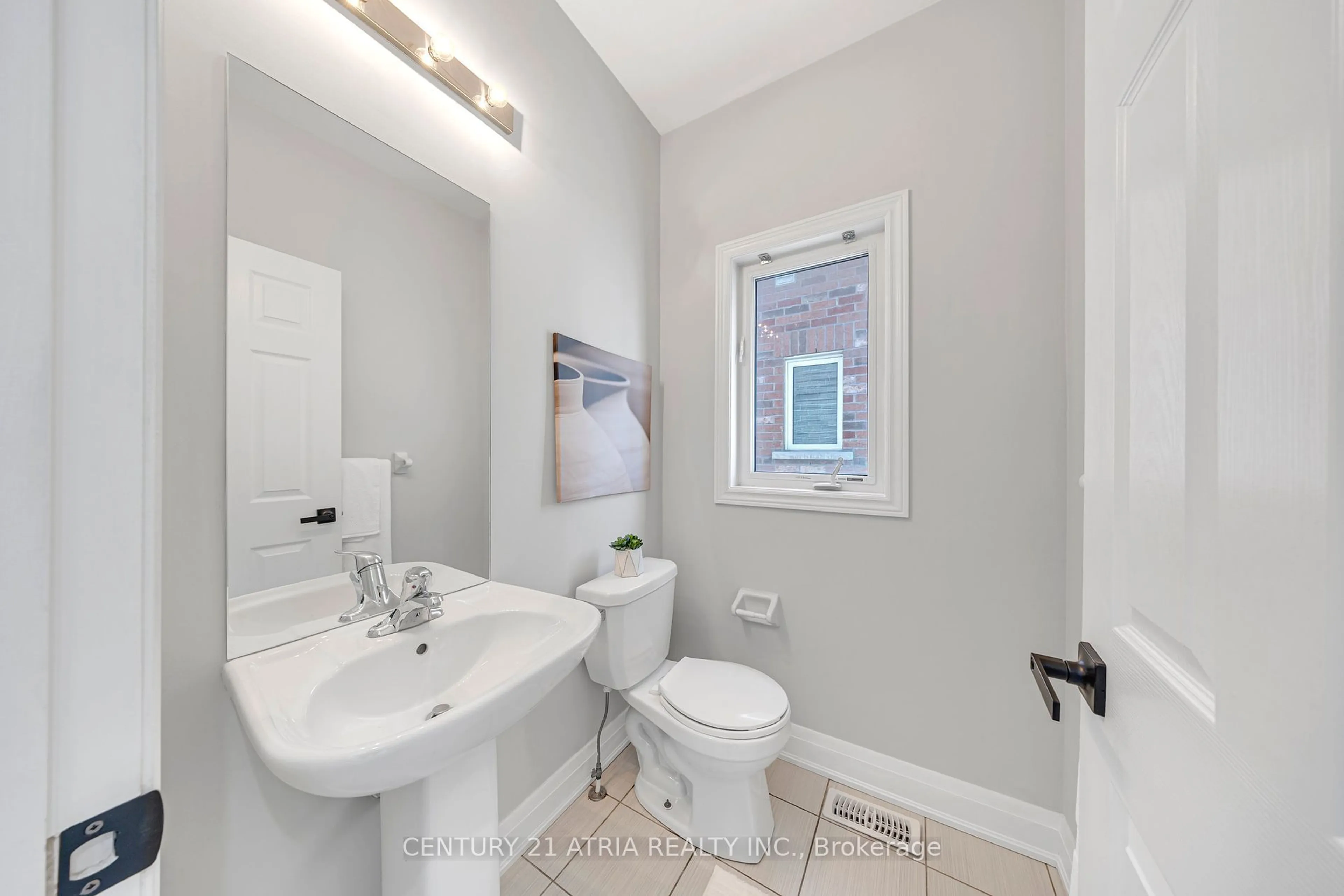 Standard bathroom, ceramic/tile floor for 37 Fimco Cres, Markham Ontario L6E 0R3